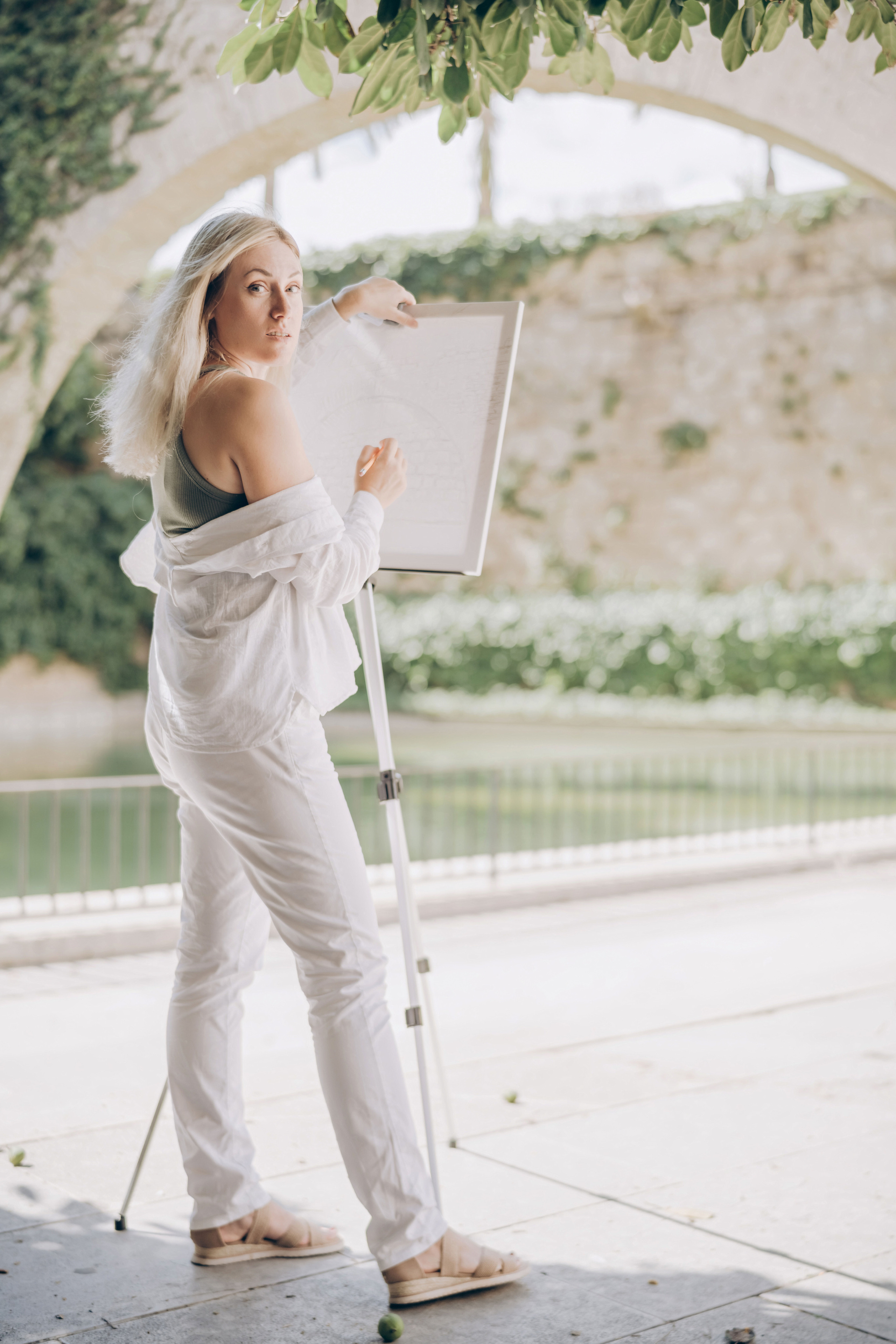 Painter at work. Photographer in Mallorca