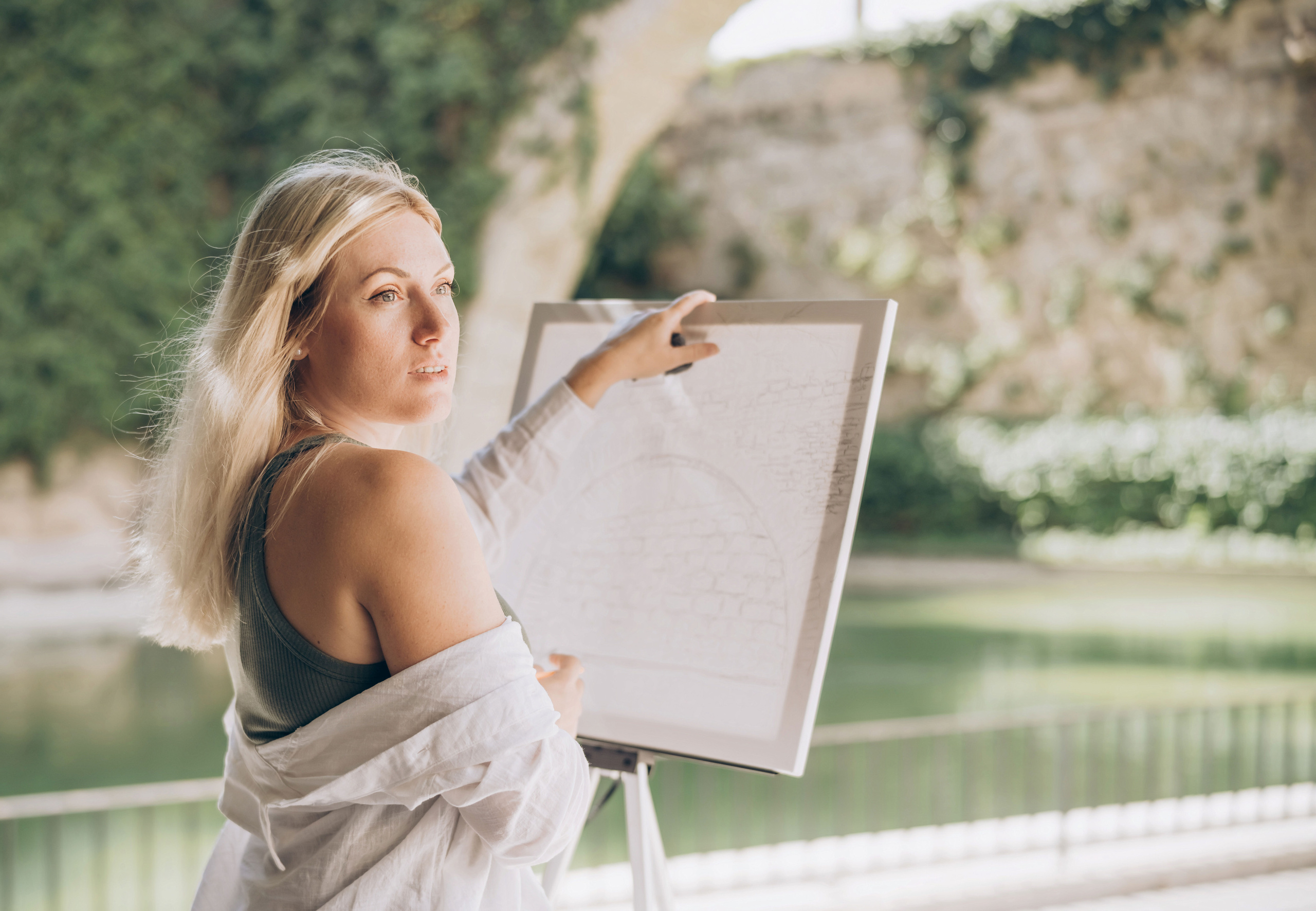 Painter at work. Photographer in Mallorca