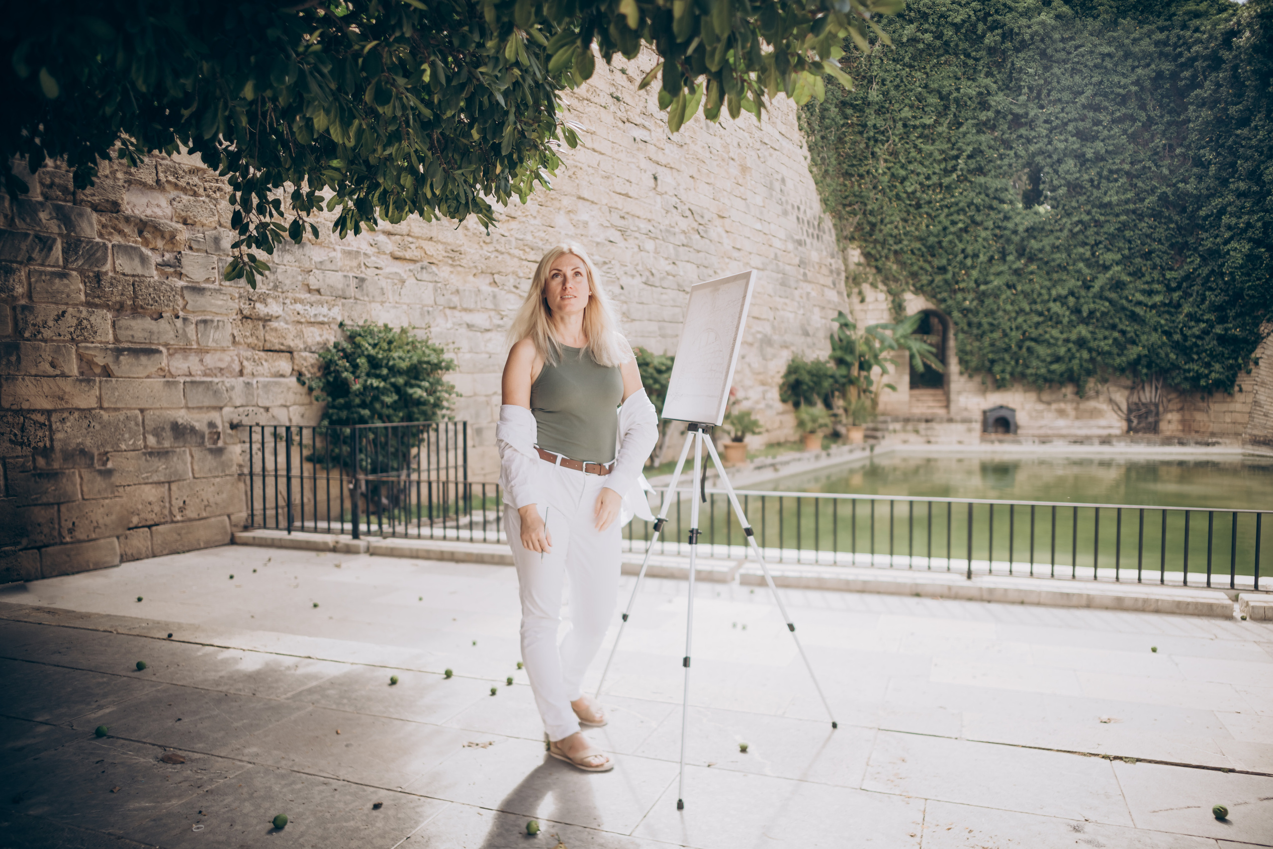 Painter at work. Photographer in Mallorca