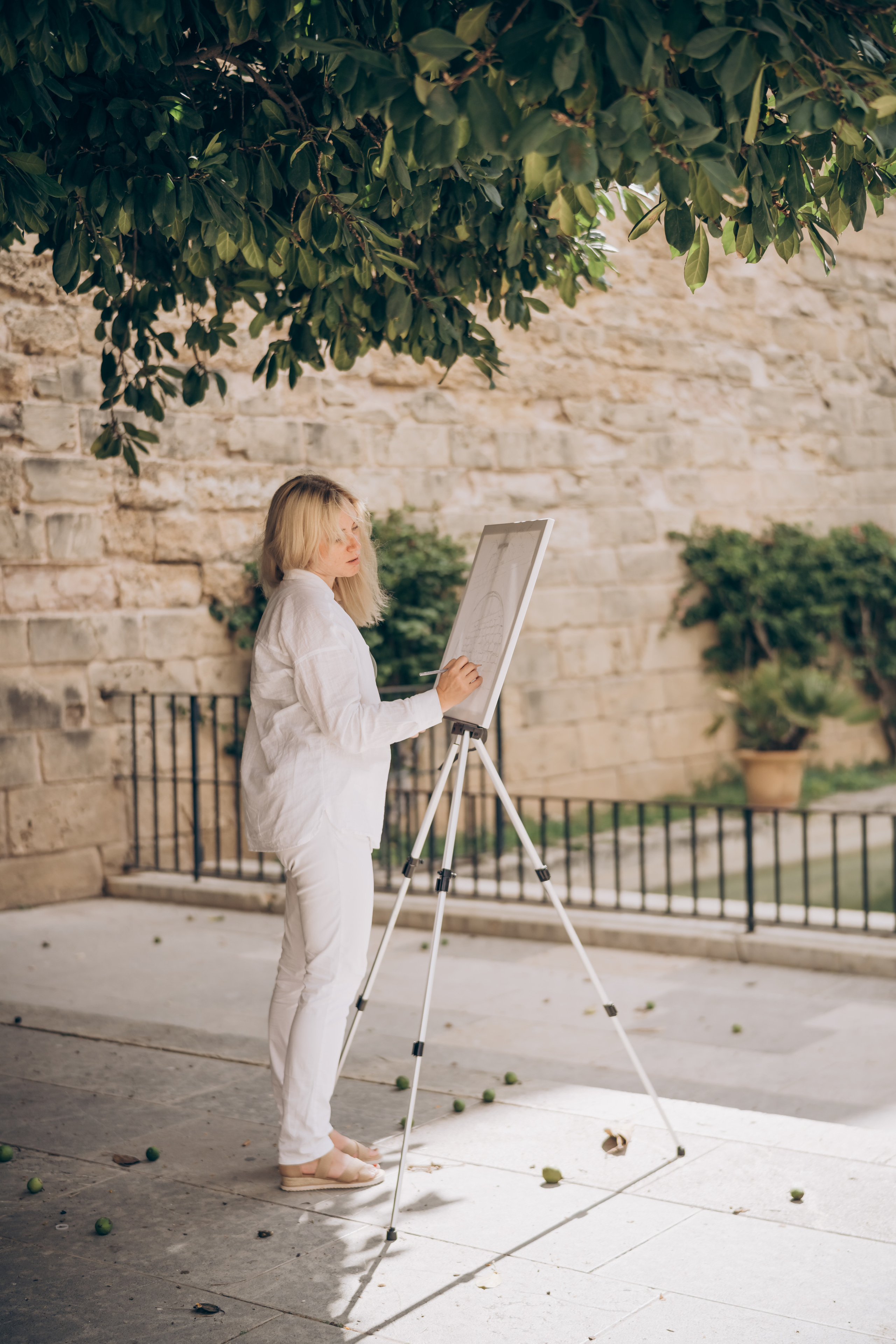 Painter at work. Photographer in Mallorca