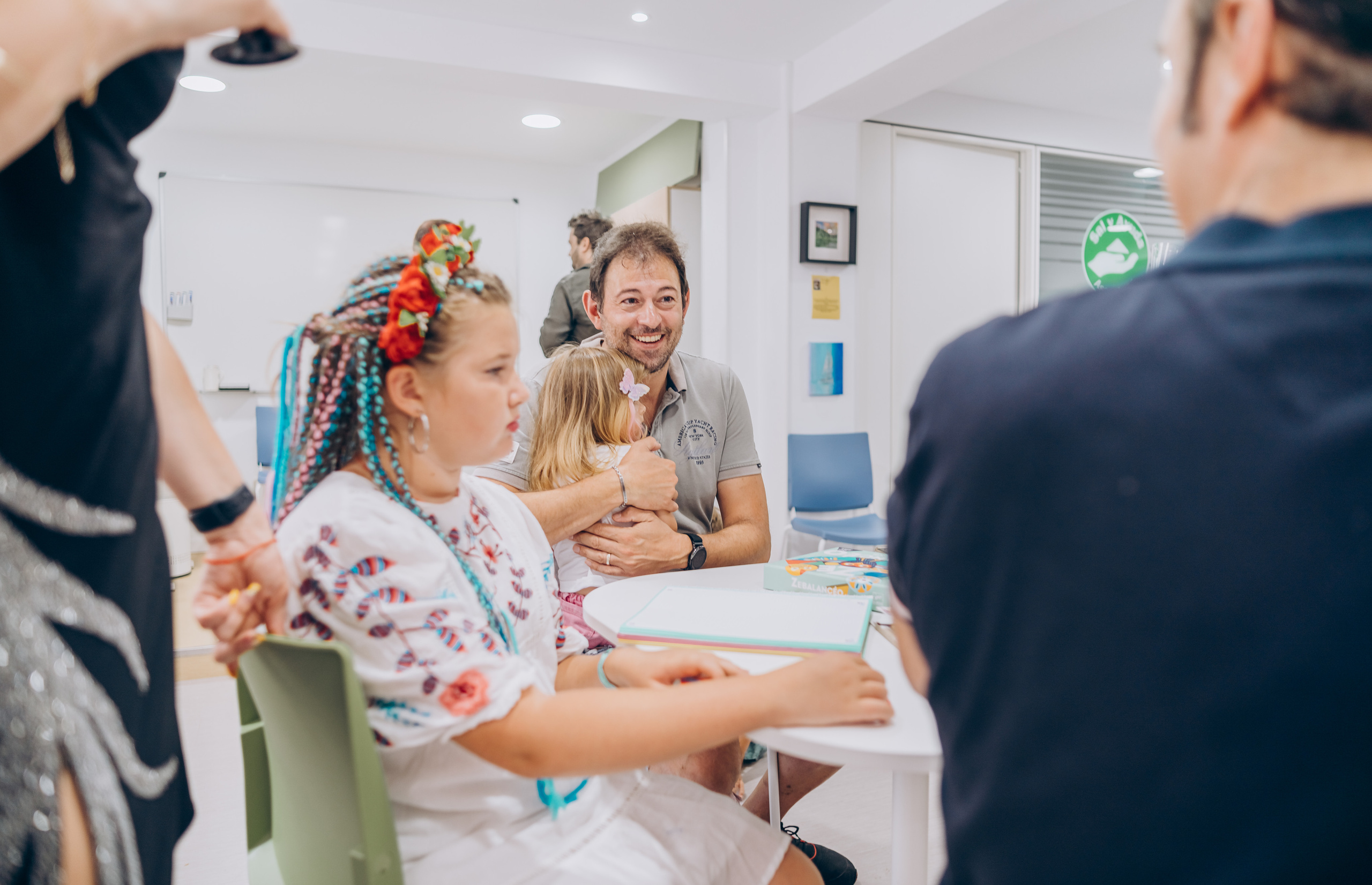 Reportage of the exhibition of paintings. Photographer in Mallorca