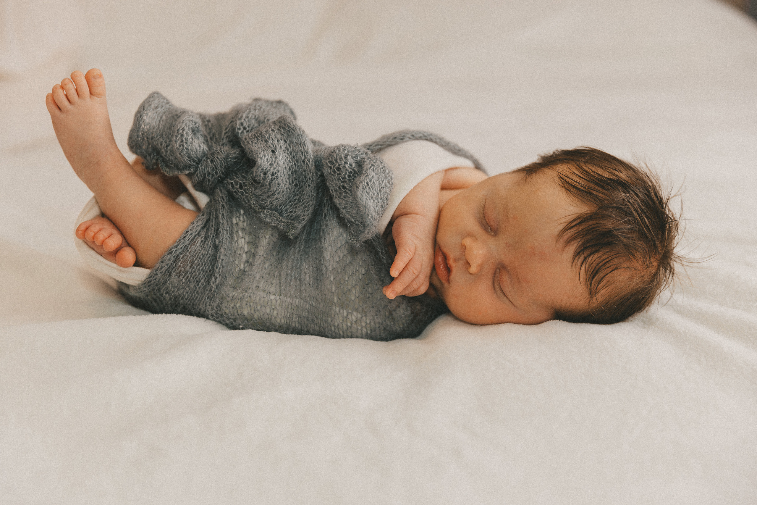 Lifestyle Newborn Session. Professional Photography in Austin, TX — Family, Newborn, Maternity