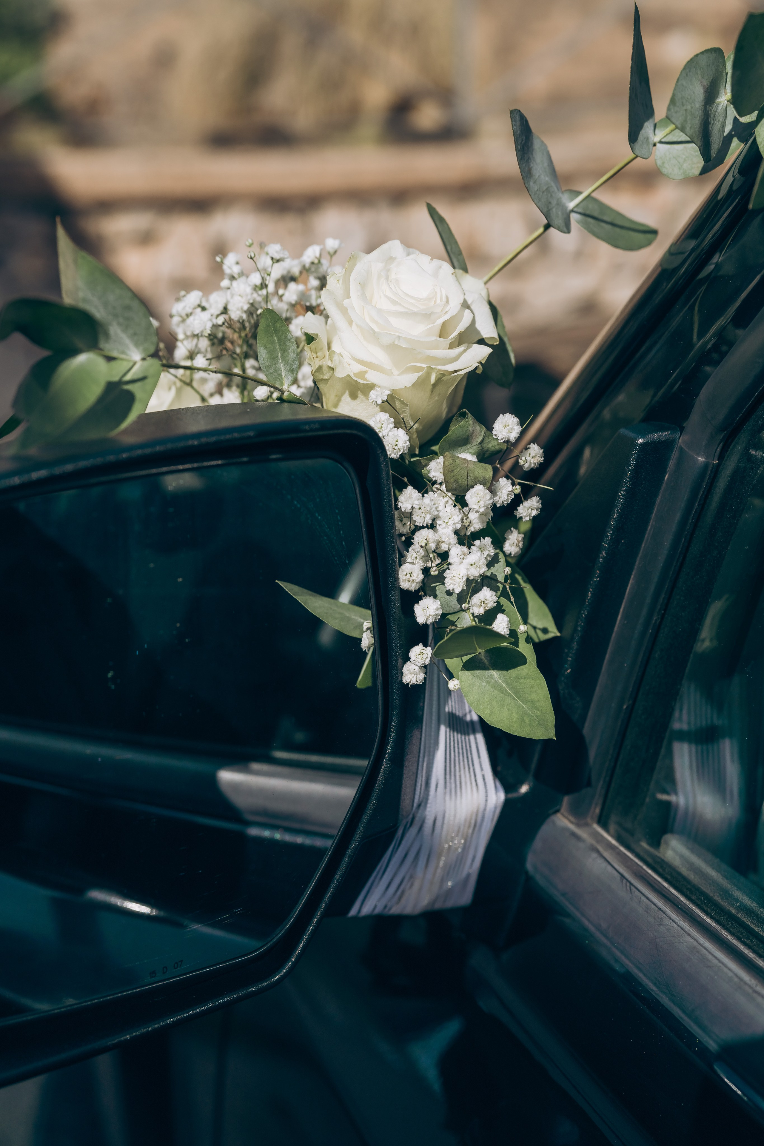Sincere emotions at a wedding photo shoot. Photographer in Mallorca