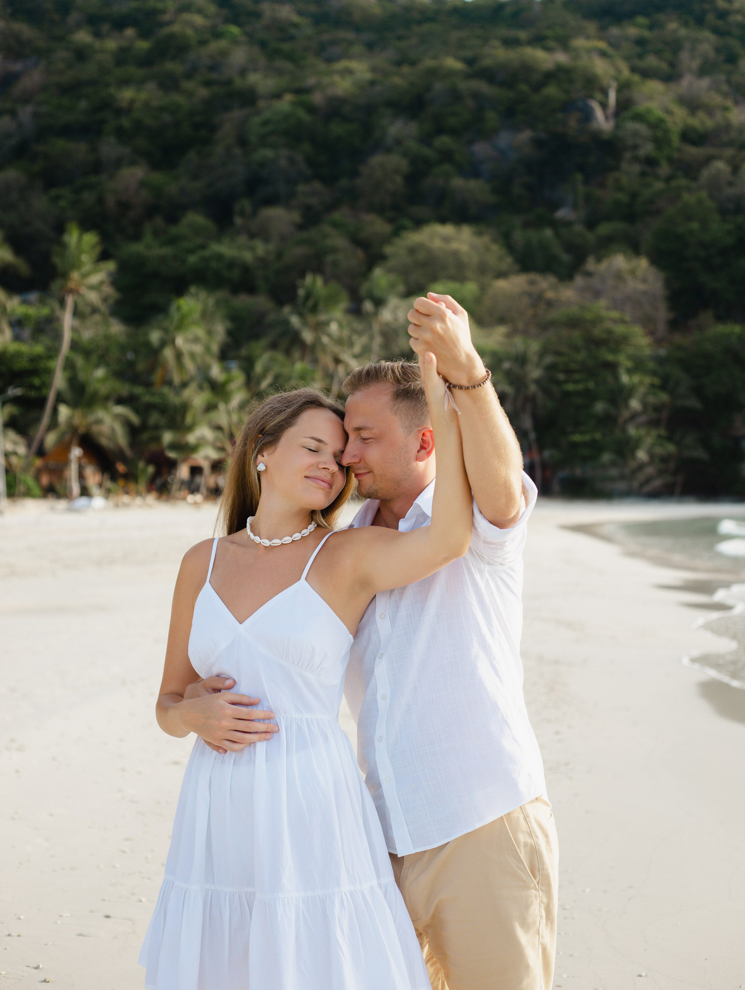 LOVE — STORY. Photographer on Koh Samui Elena