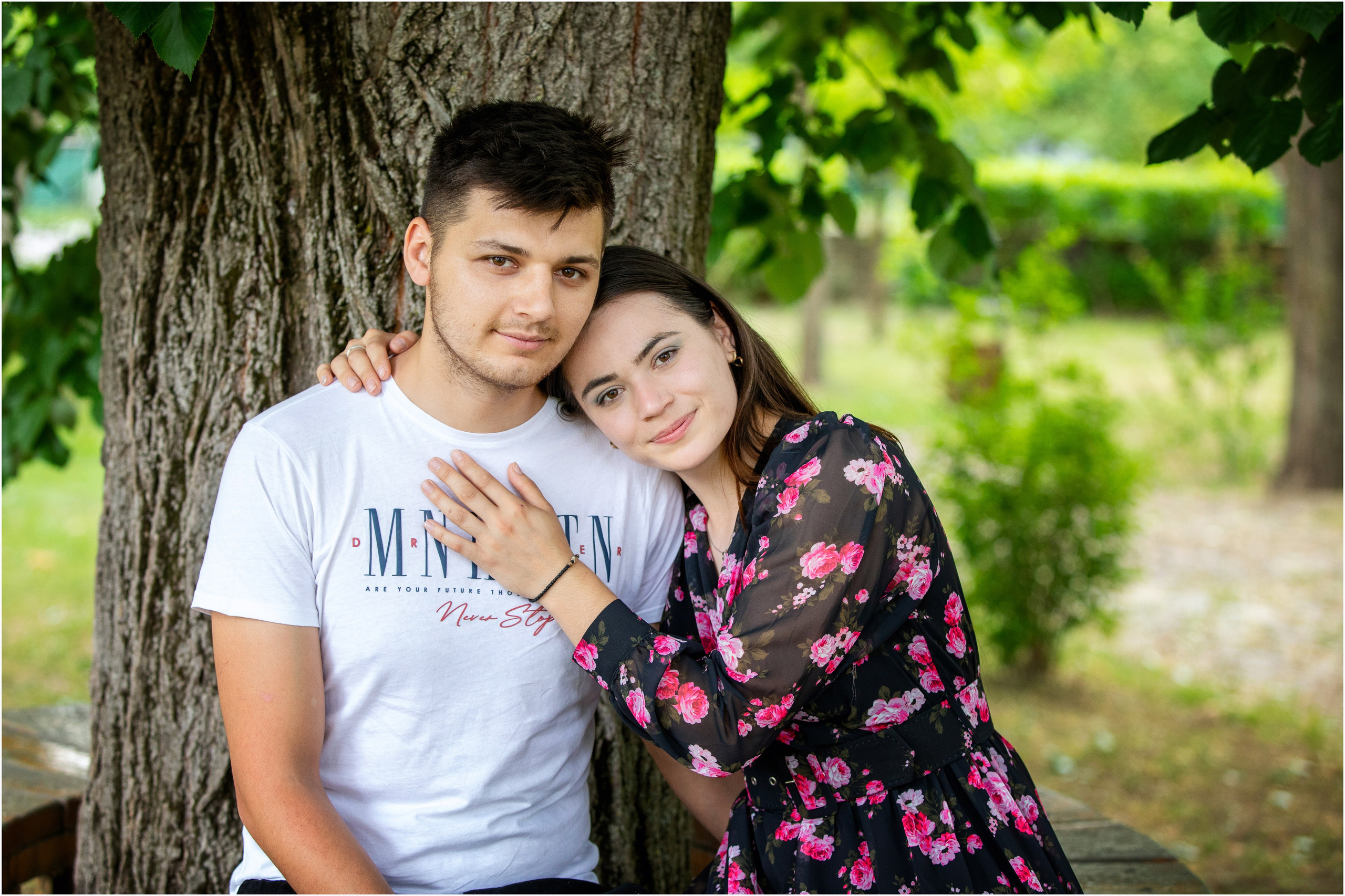 Servicii foto video.- Save the Date Bogdan & Iazmina 2024 – o nuntă de neuitat - Save the Date 2024 – Bogdan & Iazmina, iubire și emoție - Save the Date – Bogdan & Iazmina – povestea lor începe acum - Save the Date Bogdan & Iazmina 2024 – detalii de la nunta lor - Fotografii Save the Date Bogdan & Iazmina 2024 – momente speciale, fotograf Botoșani -servicii foto-video-botosani-alin-chirila-fotograf-alinofotostudio-uvertura-mall-servicii-foto