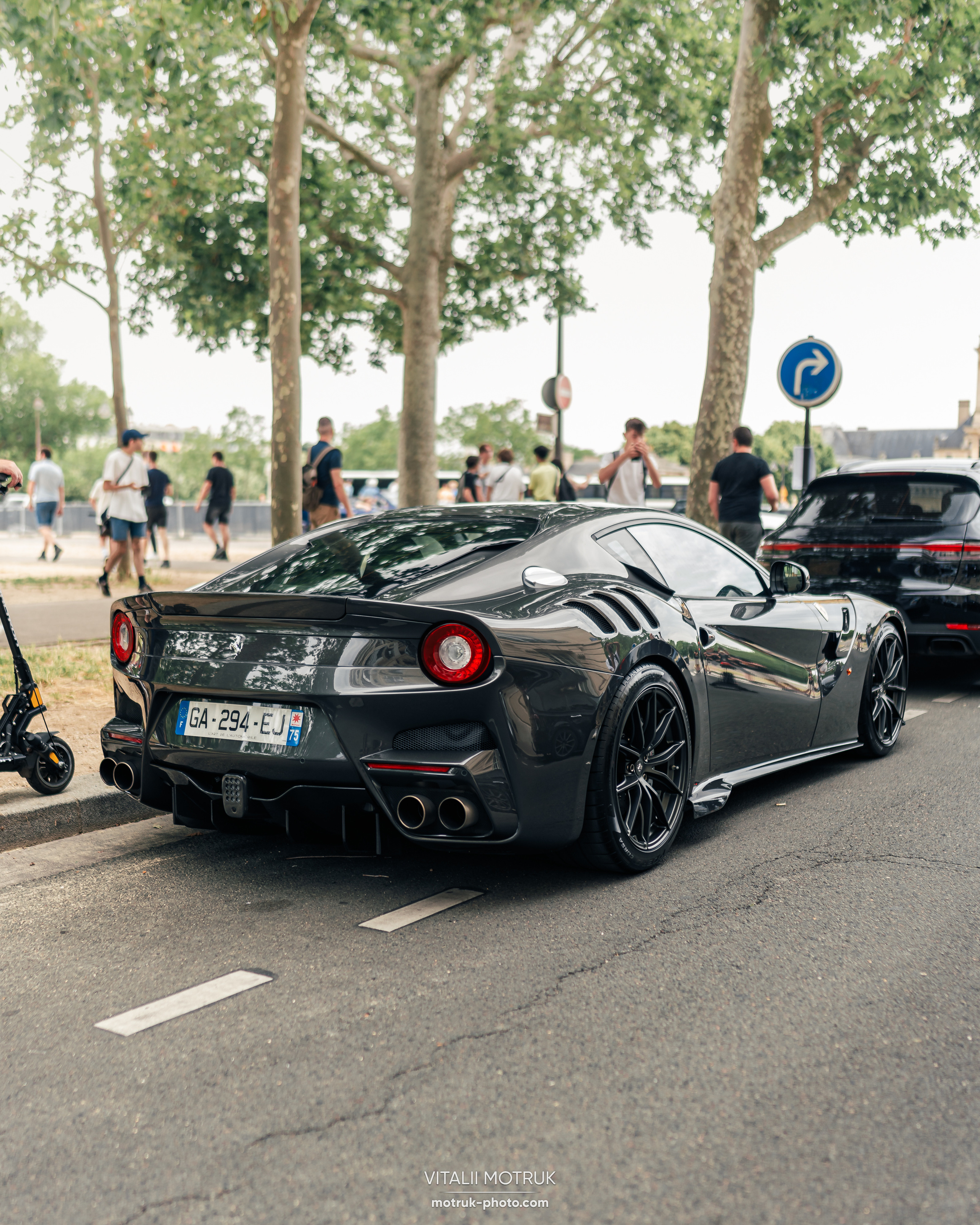 Place Vauban 18 juin. Photographer in Paris — Vitalii Motruk