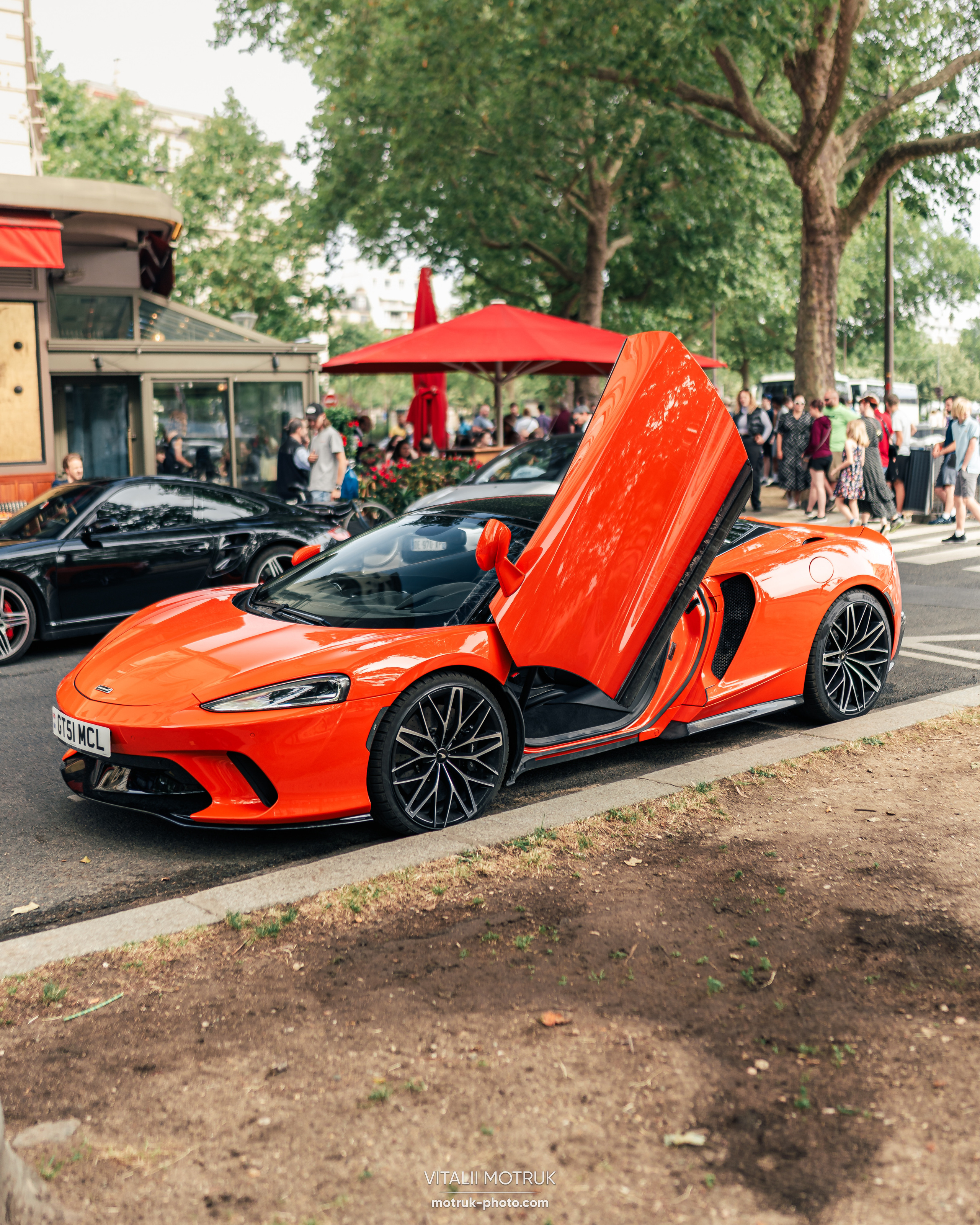 Place Vauban 18 juin. Photographer in Paris — Vitalii Motruk
