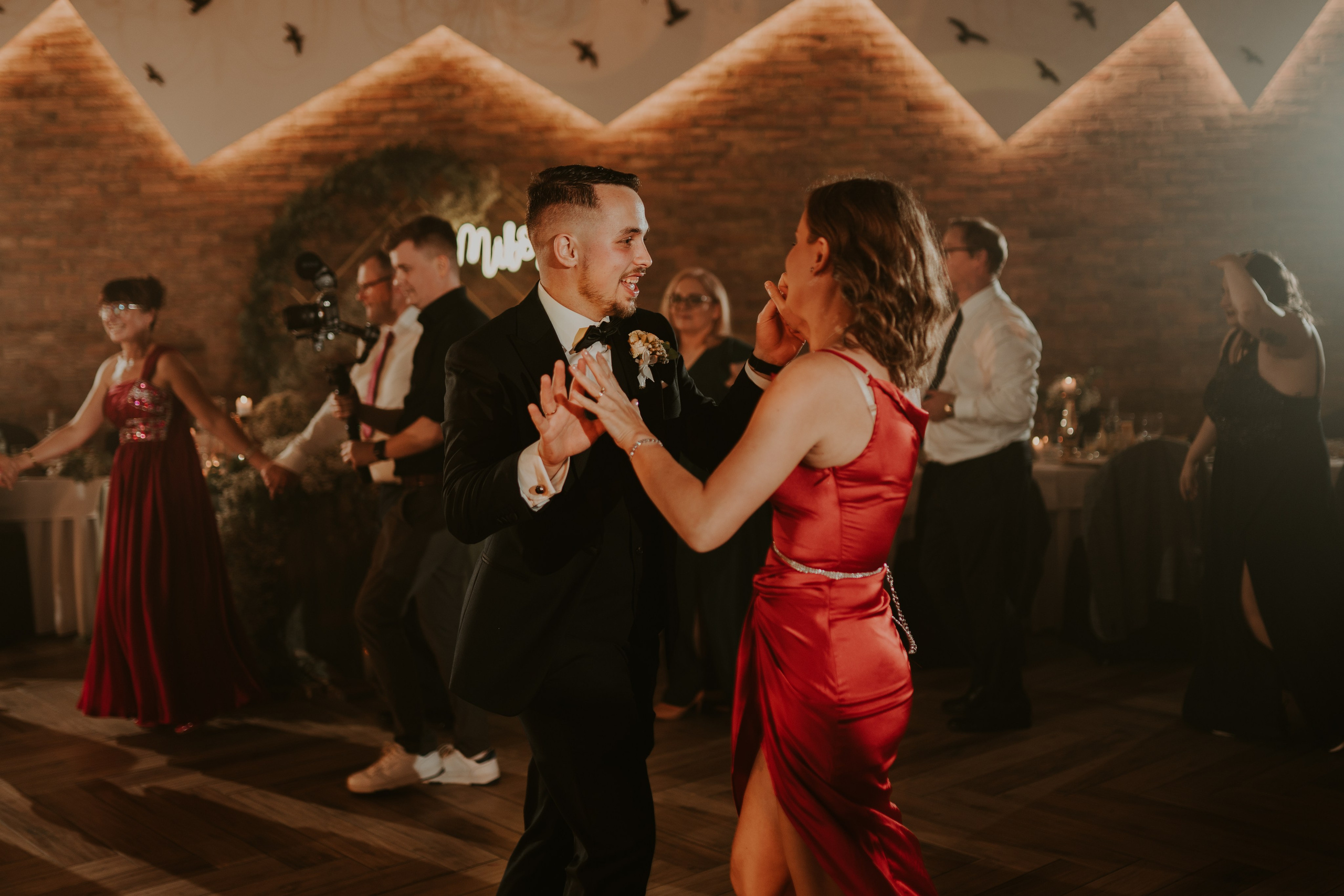 Trzy Drzewa: wspaniała uroczystość Wiktorii i Kamila. Karkowskafoto - fotografia miłości