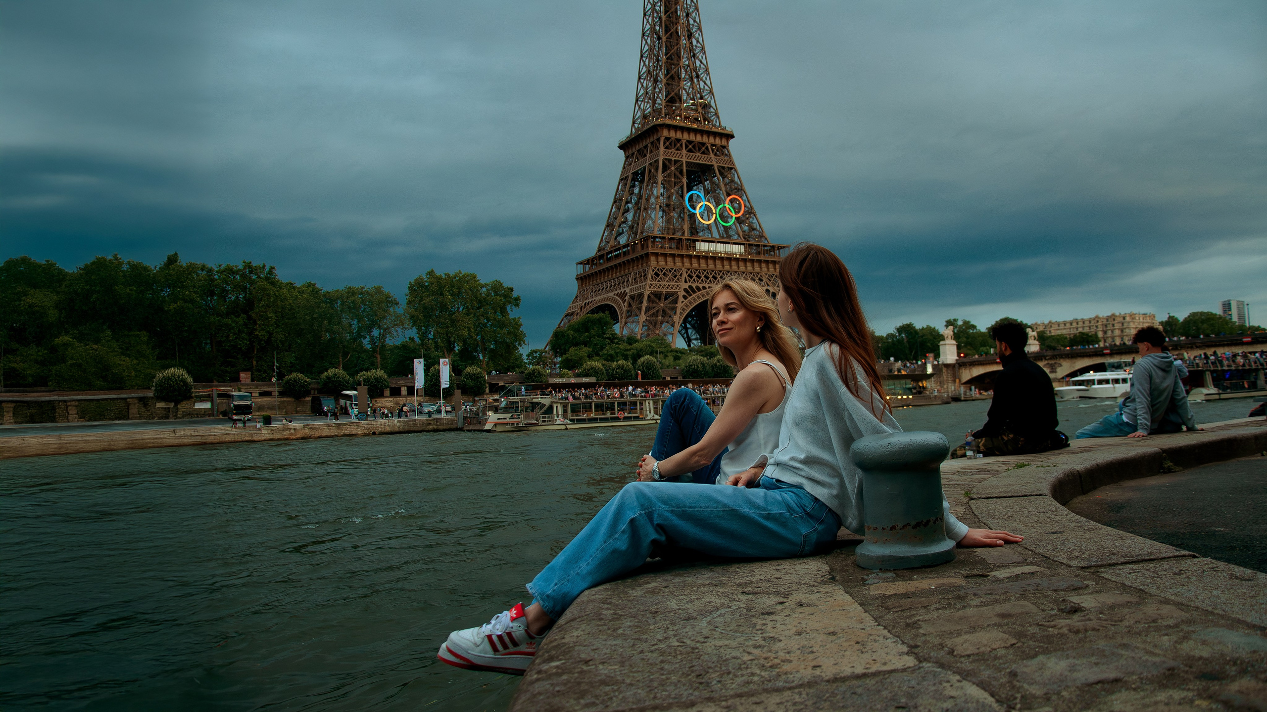Photoshoot with family. Paris photographer — Polina Osipova
