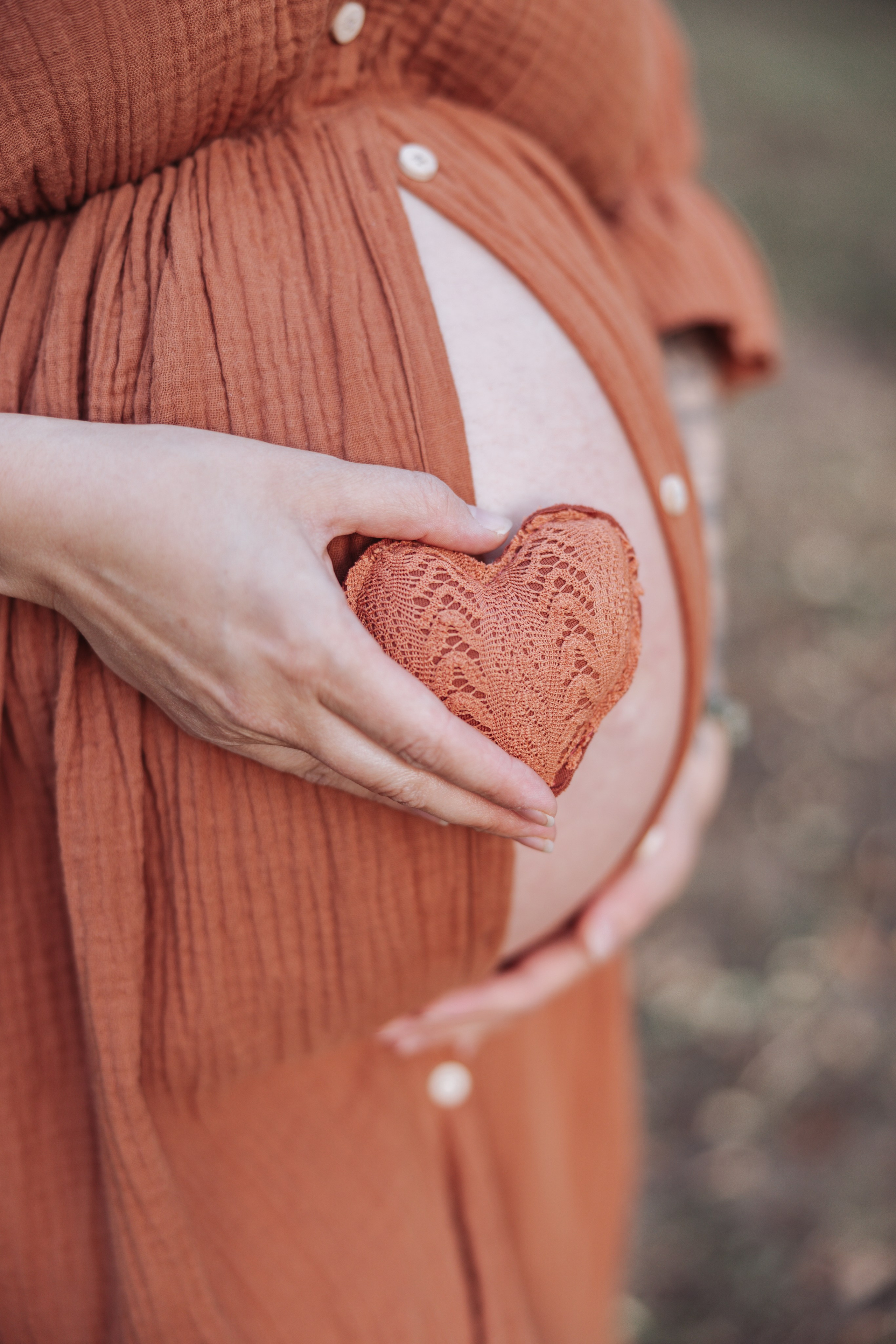 Babybauchshooting. Neugeborenenfotografie Pforzheim Katharina Jozic