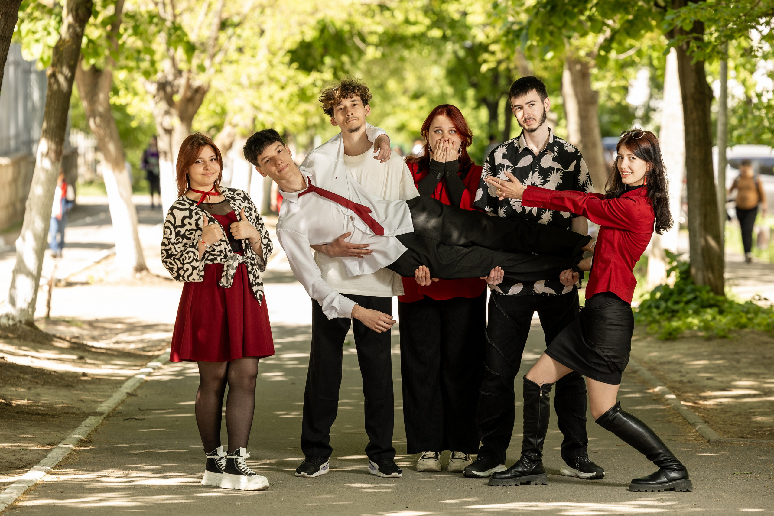 Albume de absolvire: gradinita, gimnaziu, liceu. Venete in Moldova