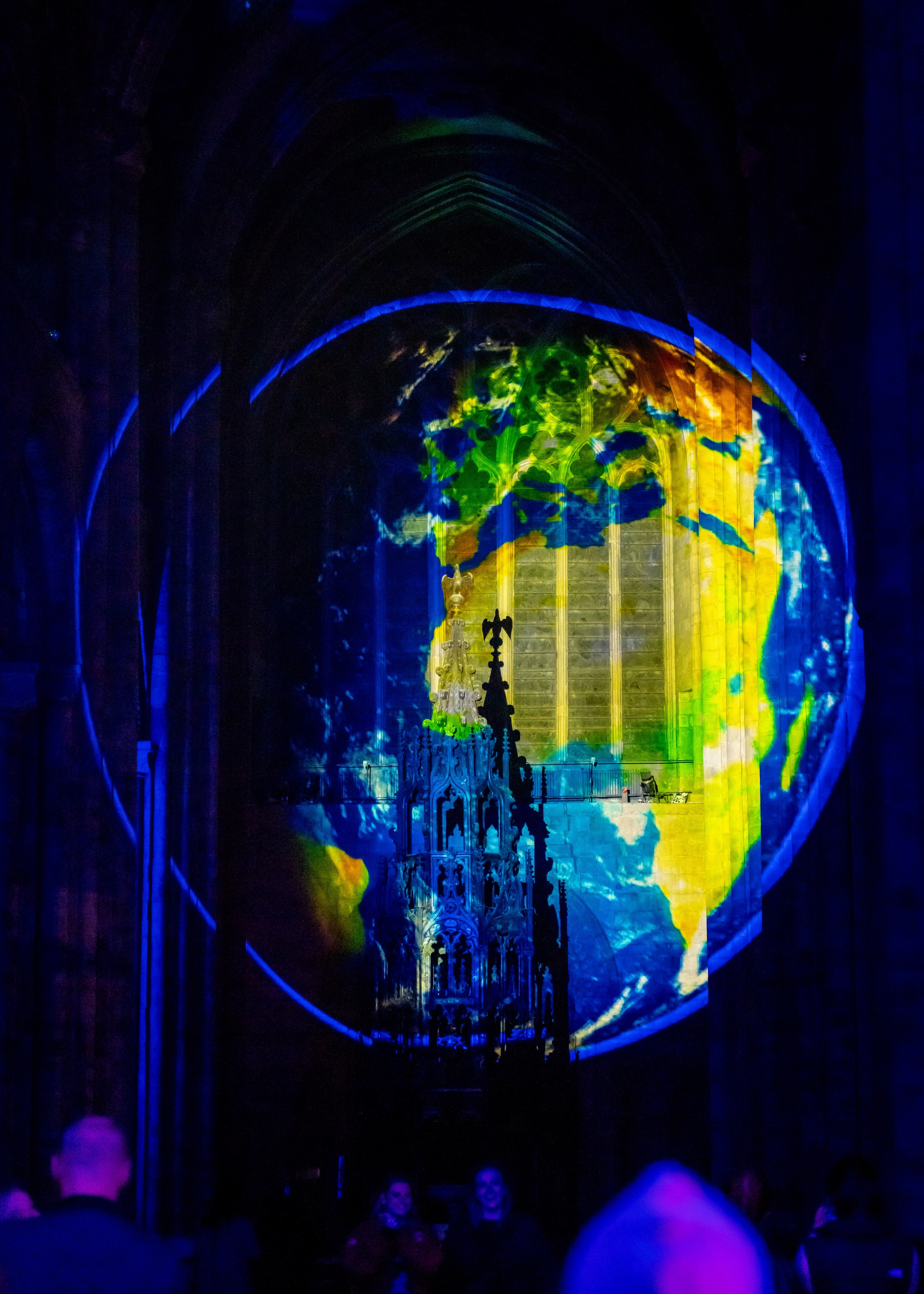 Luxmuralis. Expect Miracles Photography by Kate & Andrew