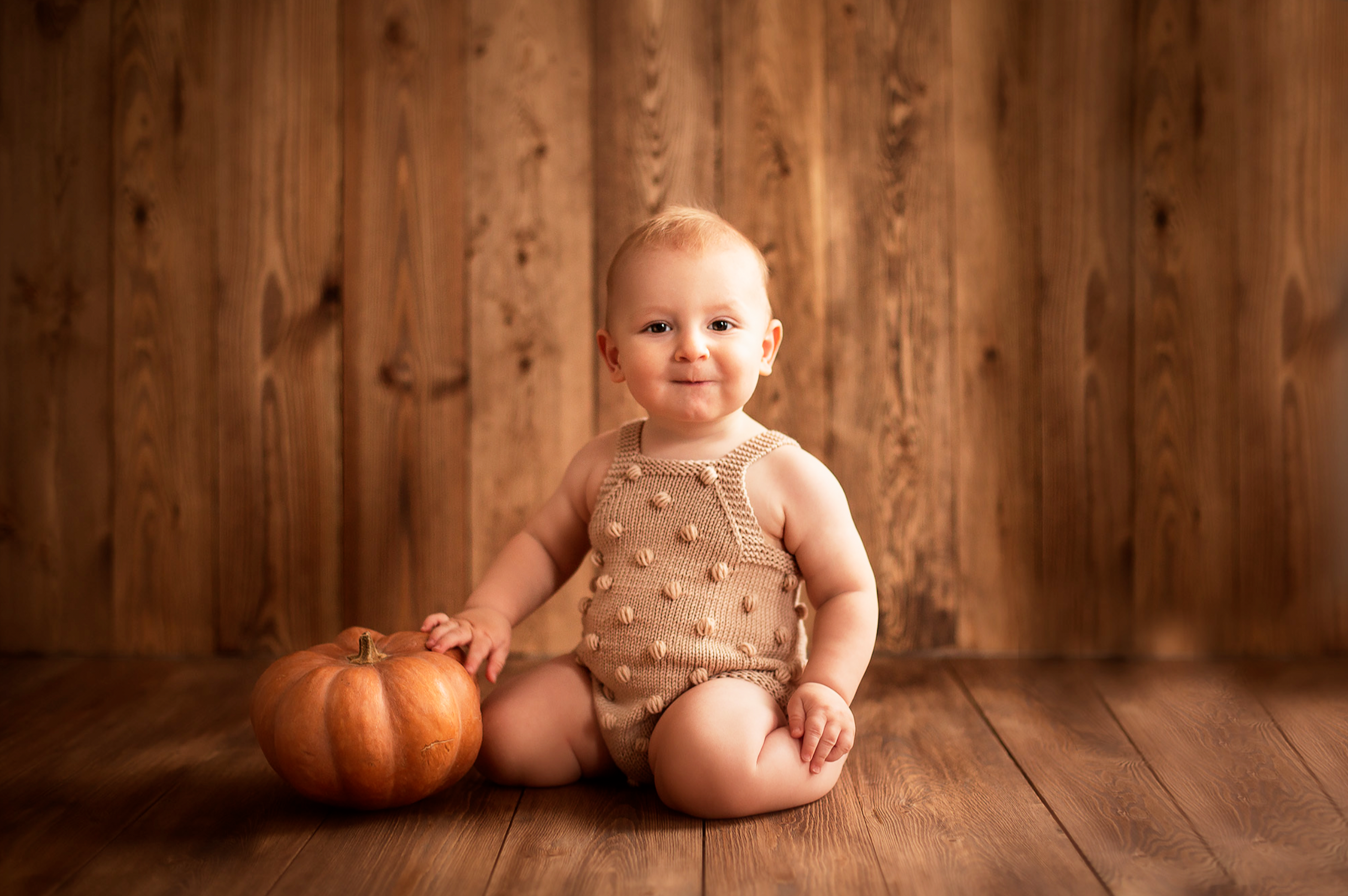 Baby Photographer in Essex | First Year Milestone Portraits by Irene Chaikeen. Irene Chaikeen | Maternity and newborn photoshoot in Essex/London