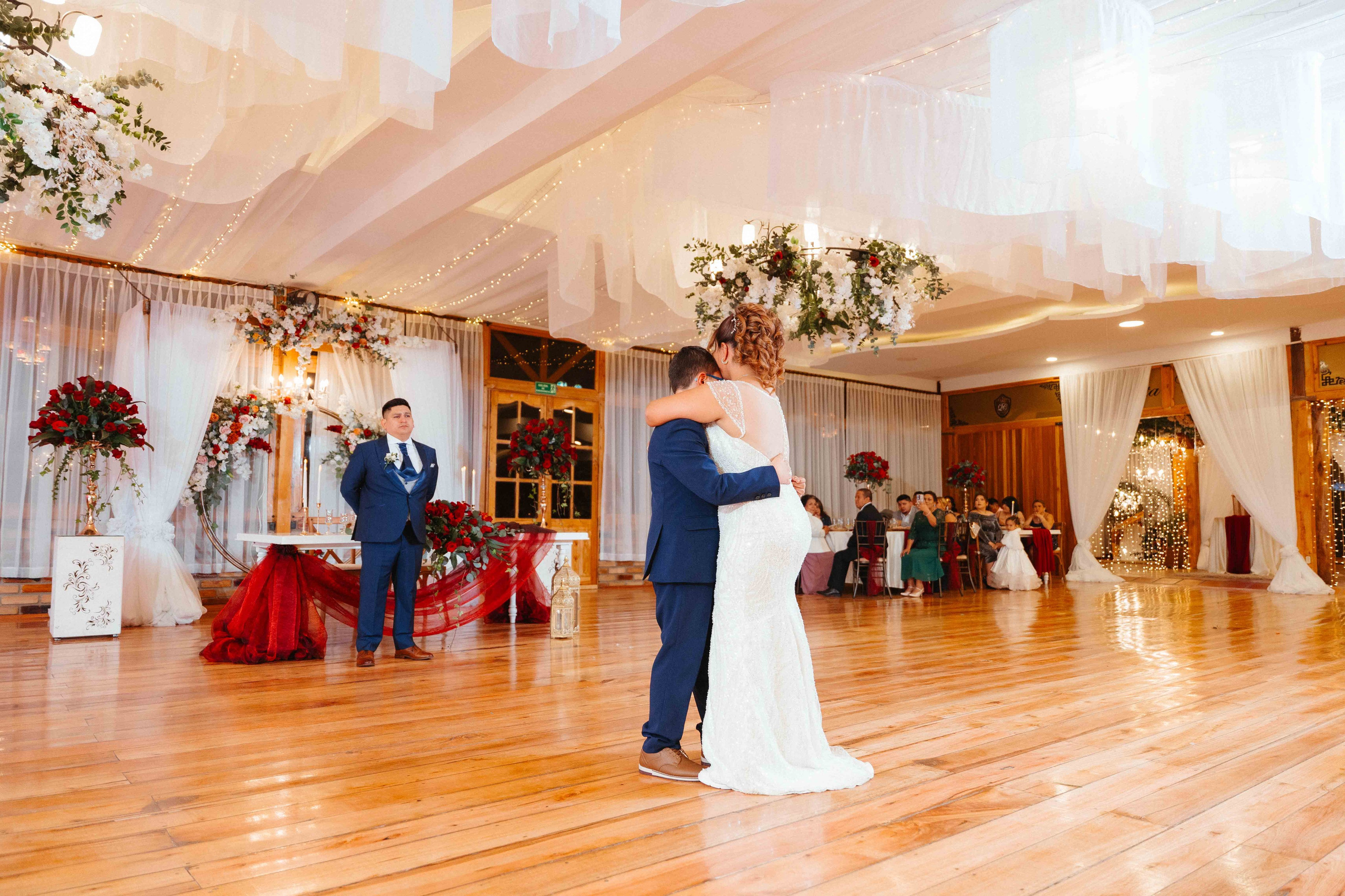 Ivan y Maria. Fotógrafo de bodas en Loja Ecuador | Piero Alvarez PH