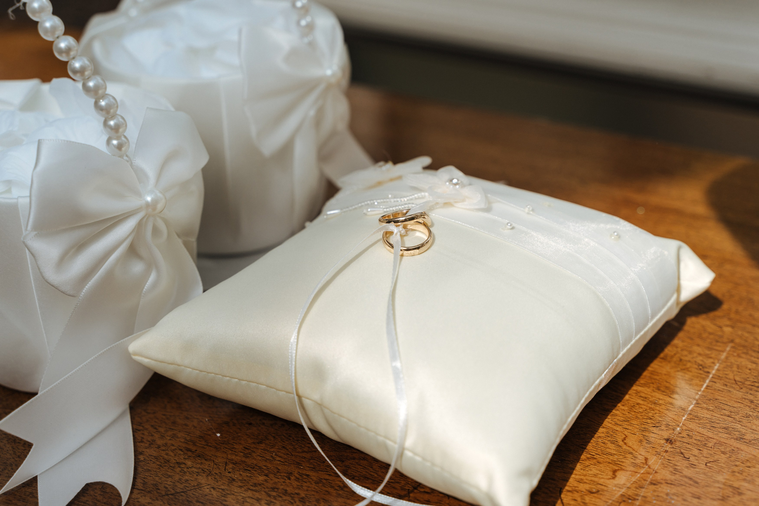 Wedding at Essendon Country Club. Photographer in England Ekaterina Romanova