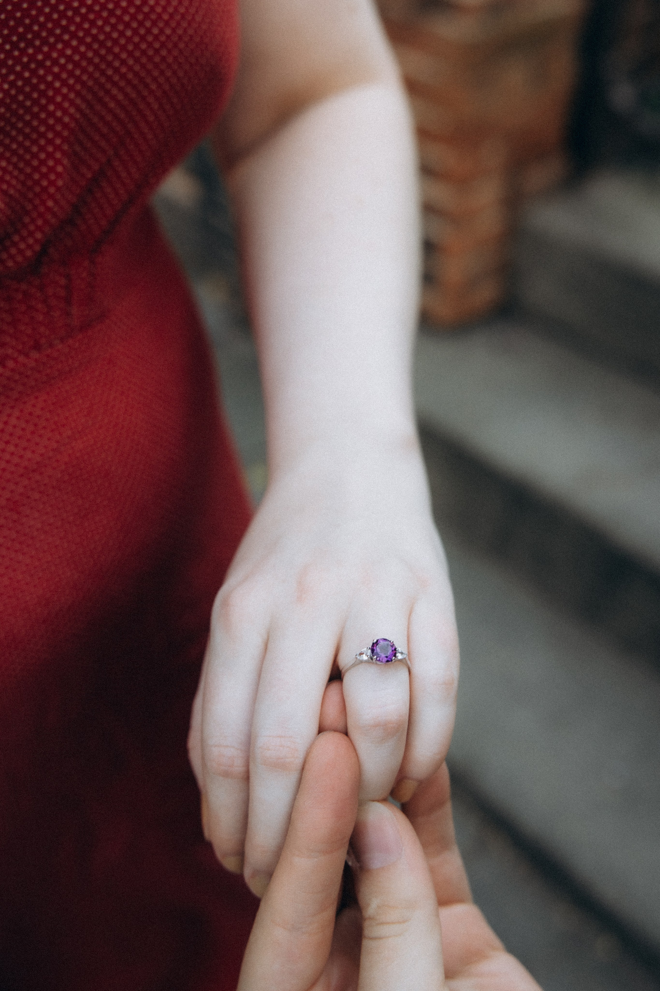 Surprise proposal photoshoot in Toulouse: romantic moment to remember. Eugénie Smirnova — your photographer in Toulouse and southwest France