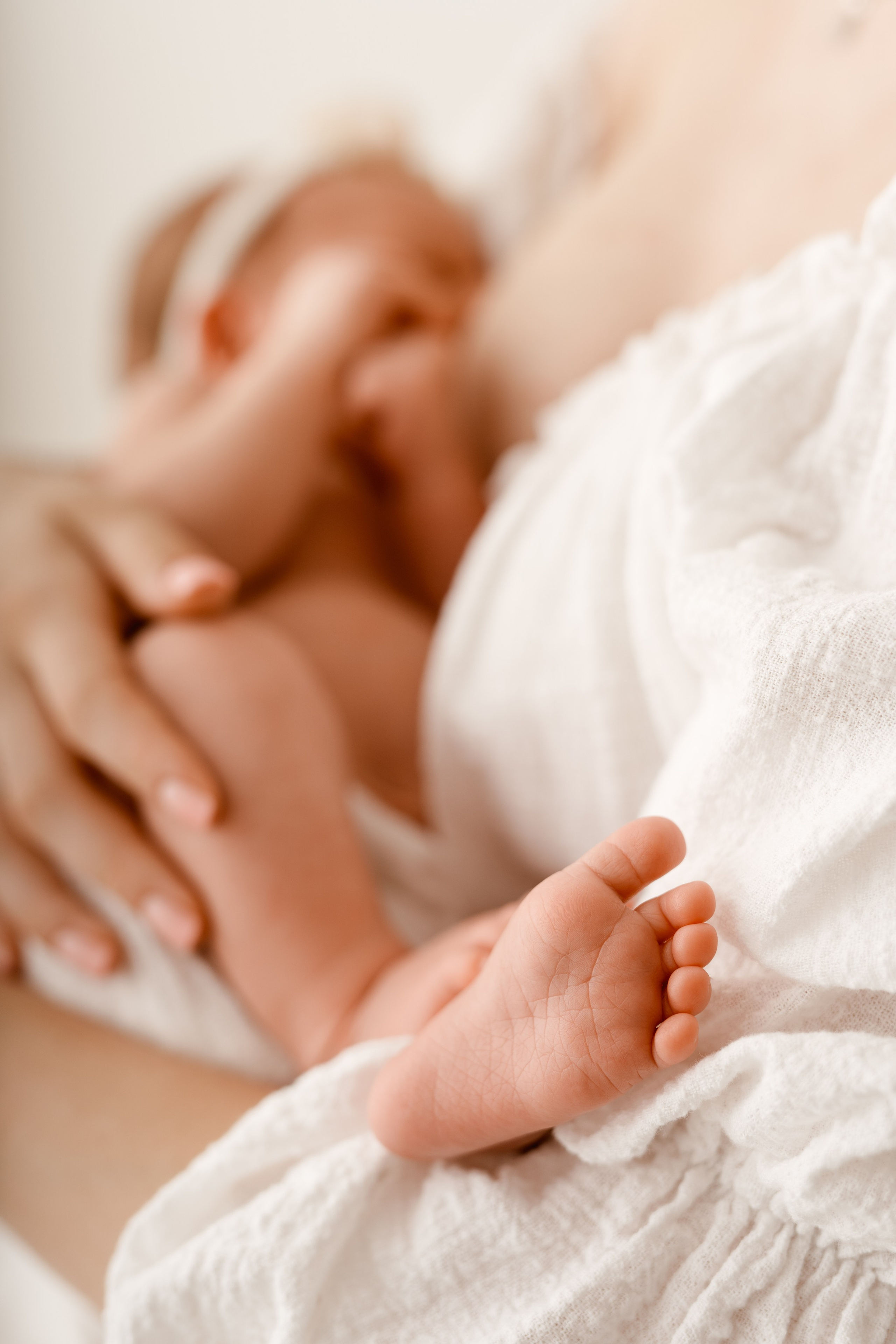 Fotografia Noworodkowa Łódź - Piękne Zdjęcia Noworodków. Fotograf Łódź - sesja ciążowa, noworodkowa, dziecięca. Studio w Łodzi