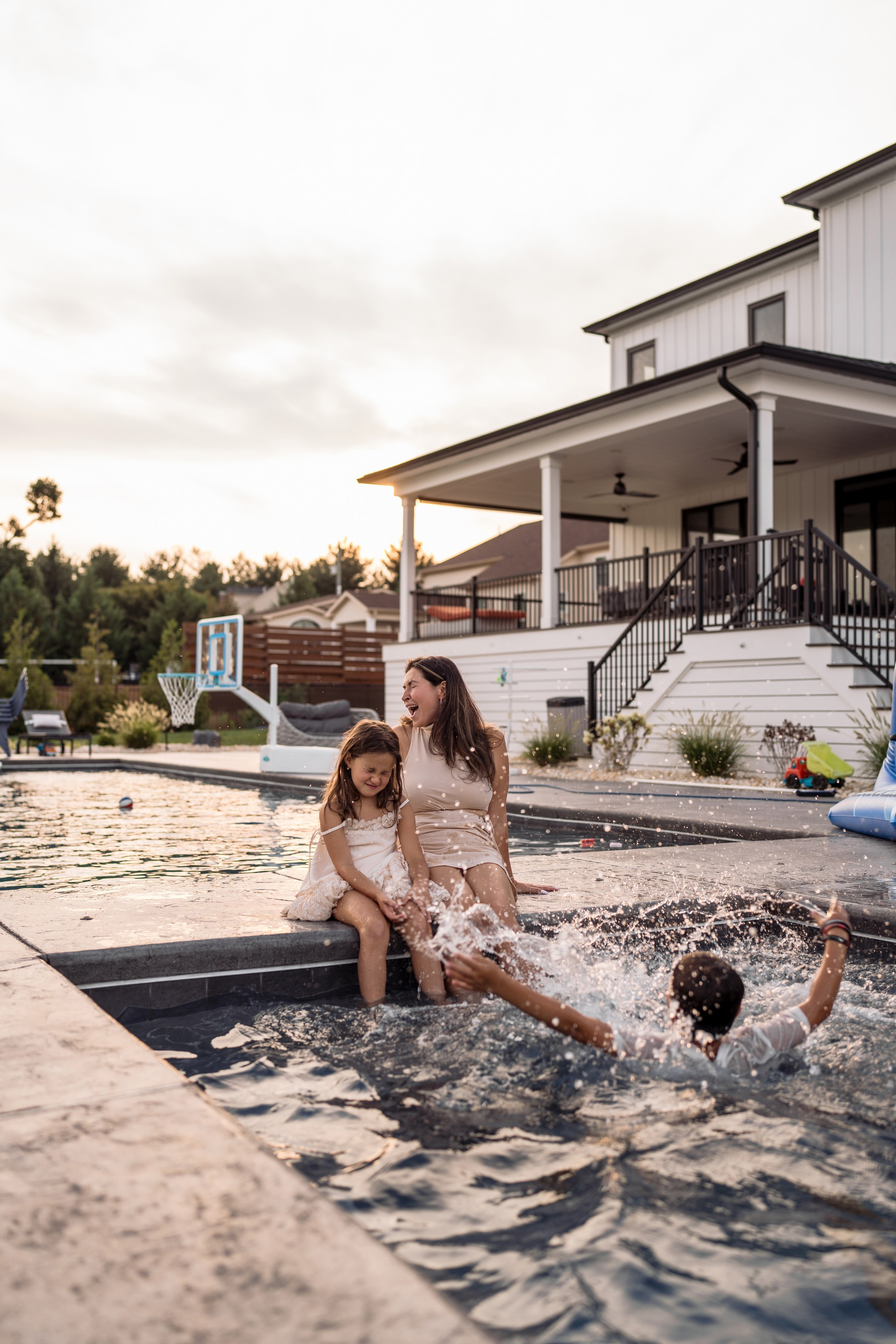 Cozy Family Photography at Home – Heartwarming & Relaxed. Alisa Tant — Family and newborn photographer Bucks County, Montgomery county, Philadelphia, NJ