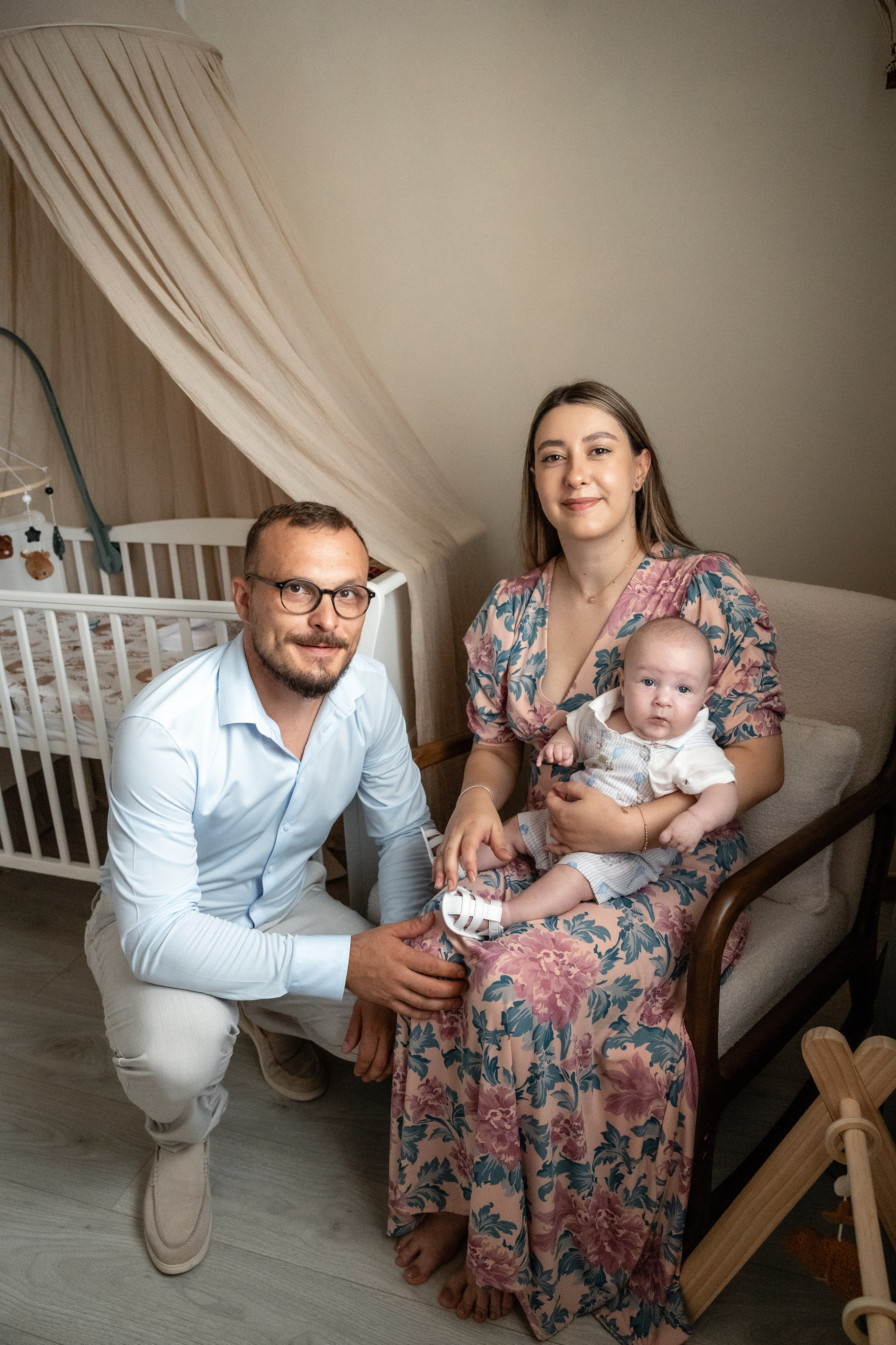Noah’s christening in Tournefeille and Paroisse Orthodoxe Roumaine of Toulouse “La Protection de la Mère de Dieu”. Eugénie Smirnova — photographe à Toulouse et dans le sud-ouest de la France