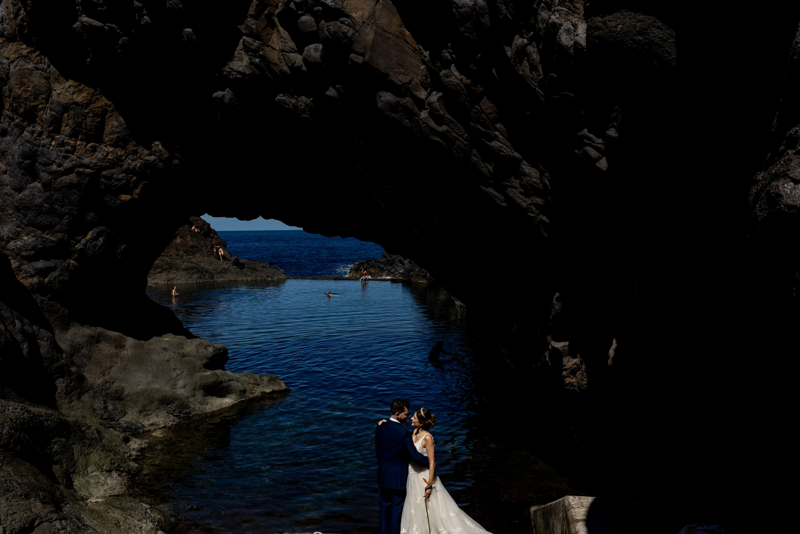 Madeira Elopement Photoshoot | Romantic Couple Session in Madeira Island. Lisbon Wedding Photographer | Elegant Wedding Storytelling