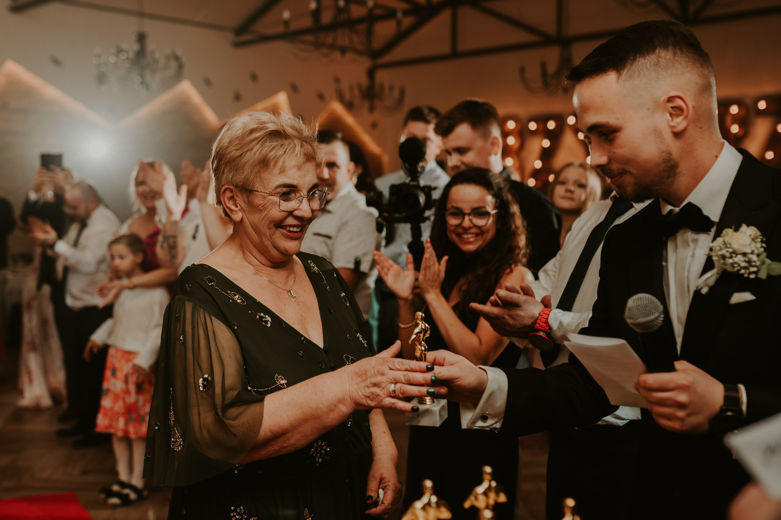 Trzy Drzewa: wspaniała uroczystość Wiktorii i Kamila. Karkowskafoto - fotografia miłości