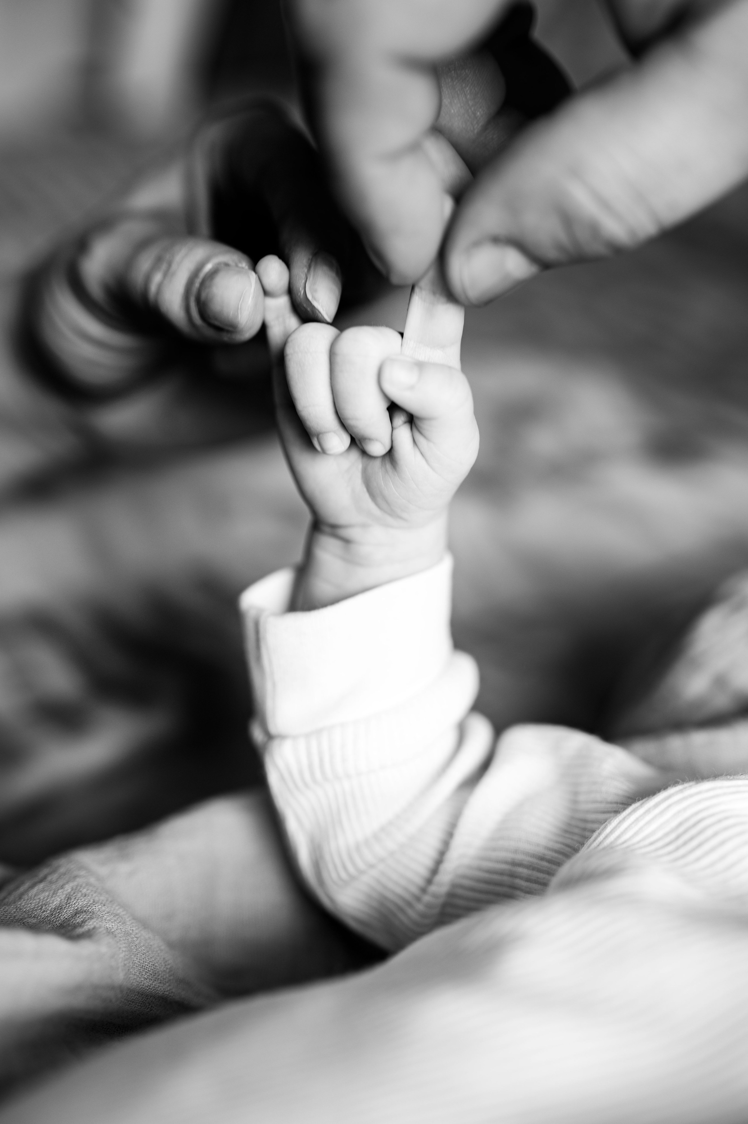 Newborn Photography at Home in Prague | Yana Stelmakh