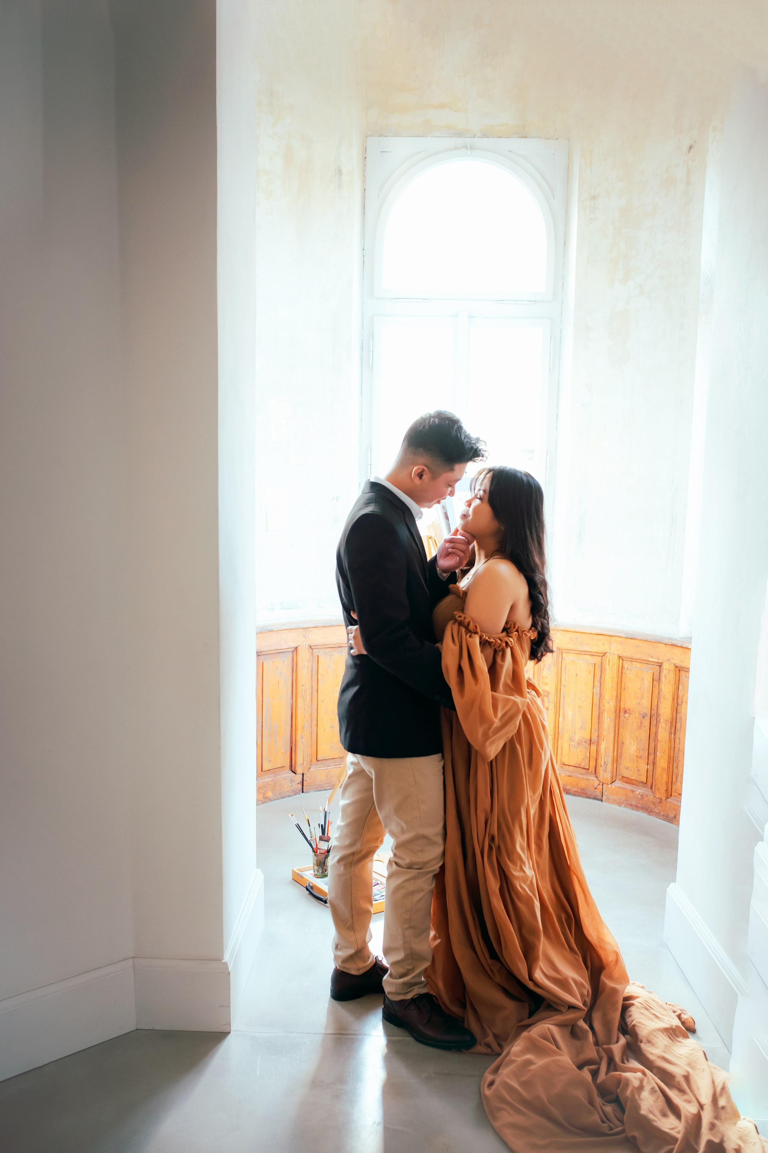 Maternity Photographer in Prague | Yana Stelmakh