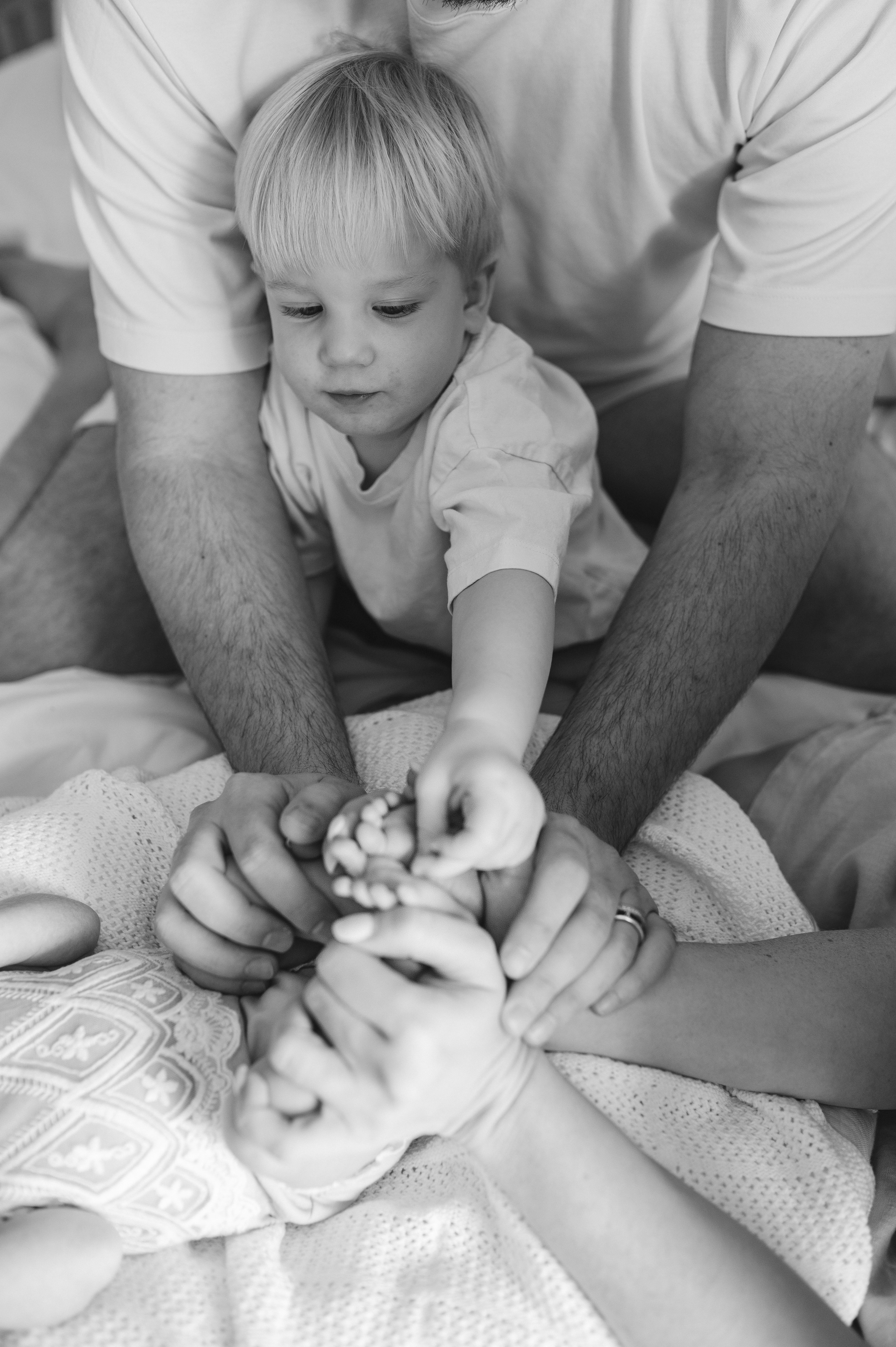 Newborn Photography at Home in Prague | Yana Stelmakh