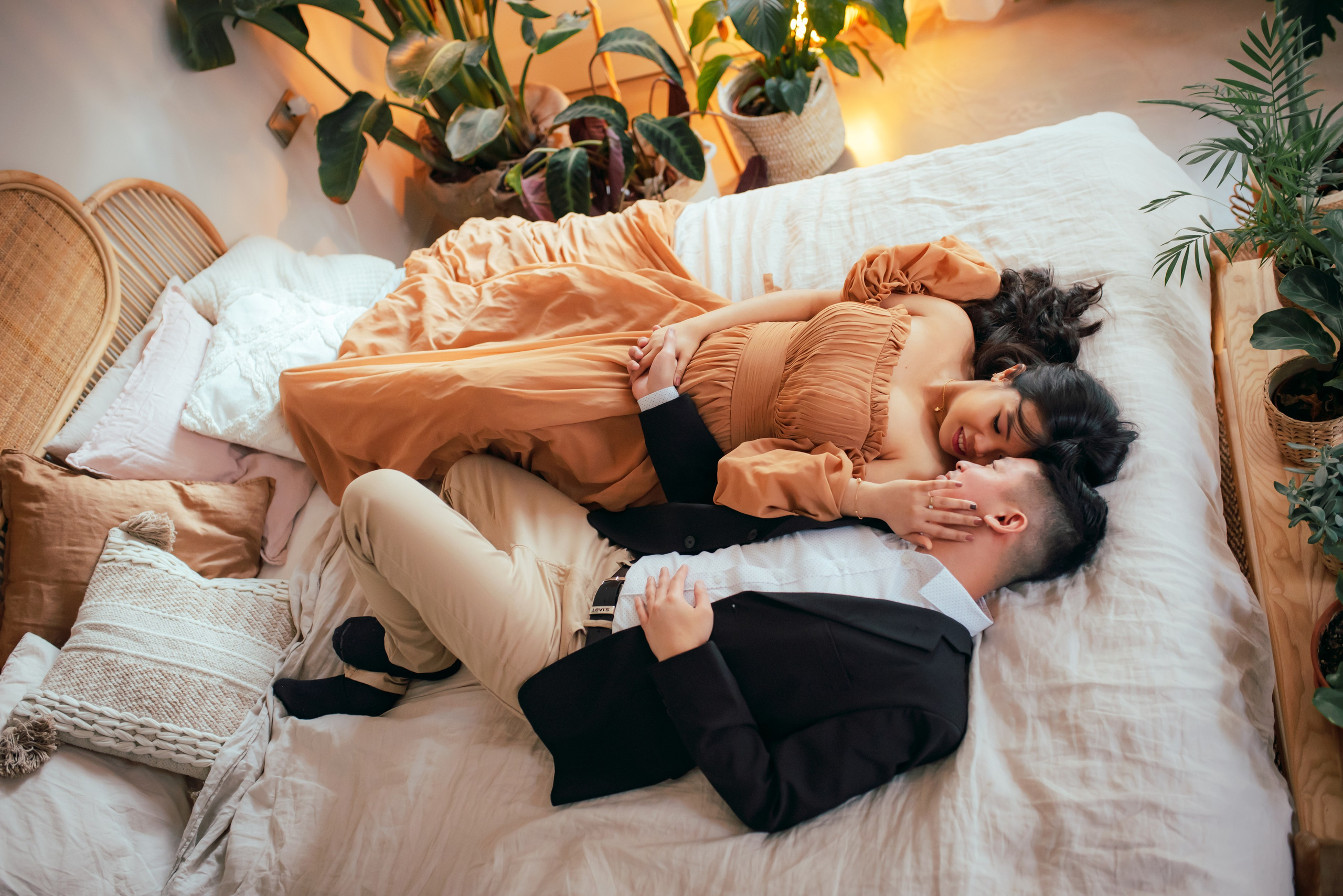 Maternity Photographer in Prague | Yana Stelmakh