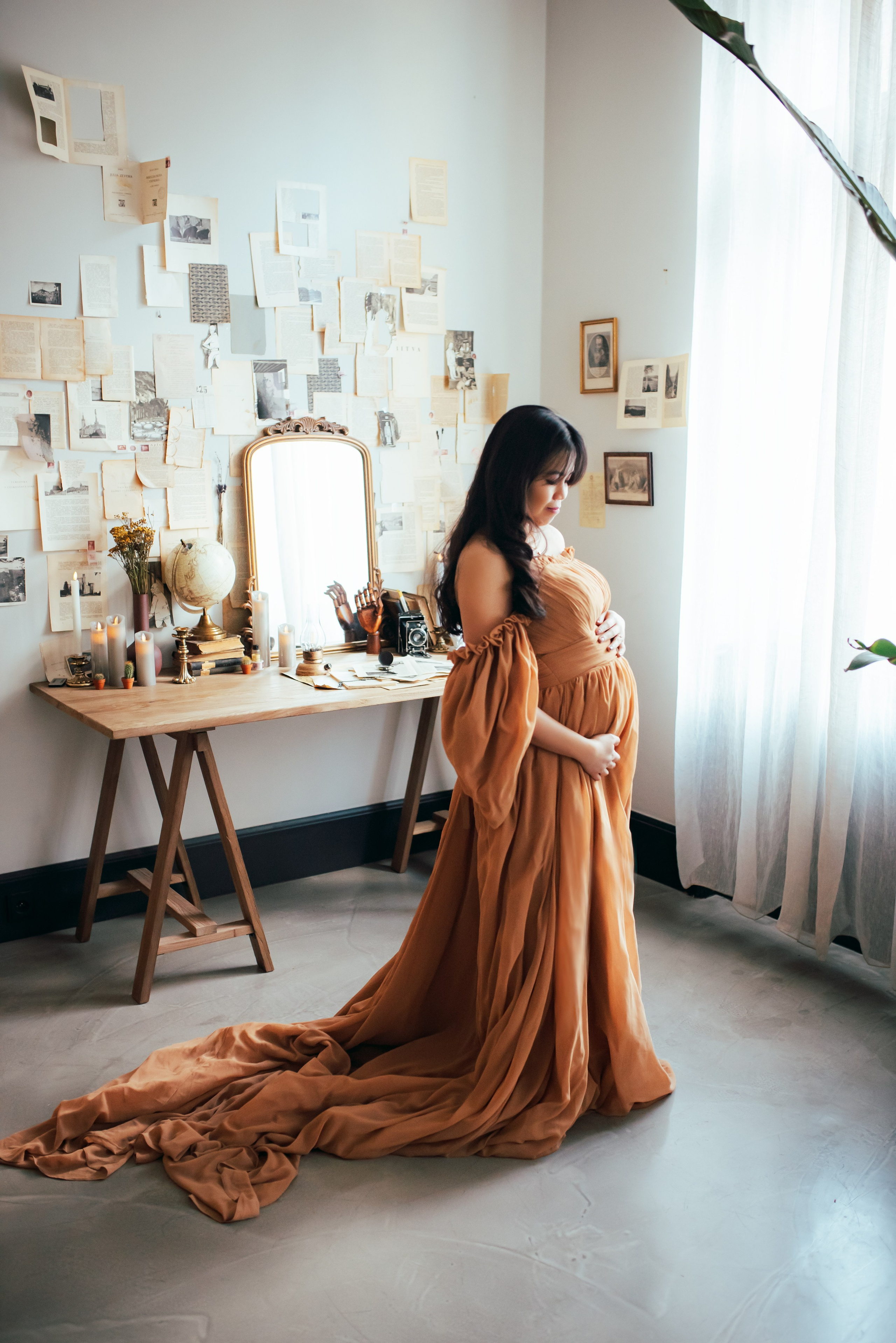 Maternity Photographer in Prague | Yana Stelmakh