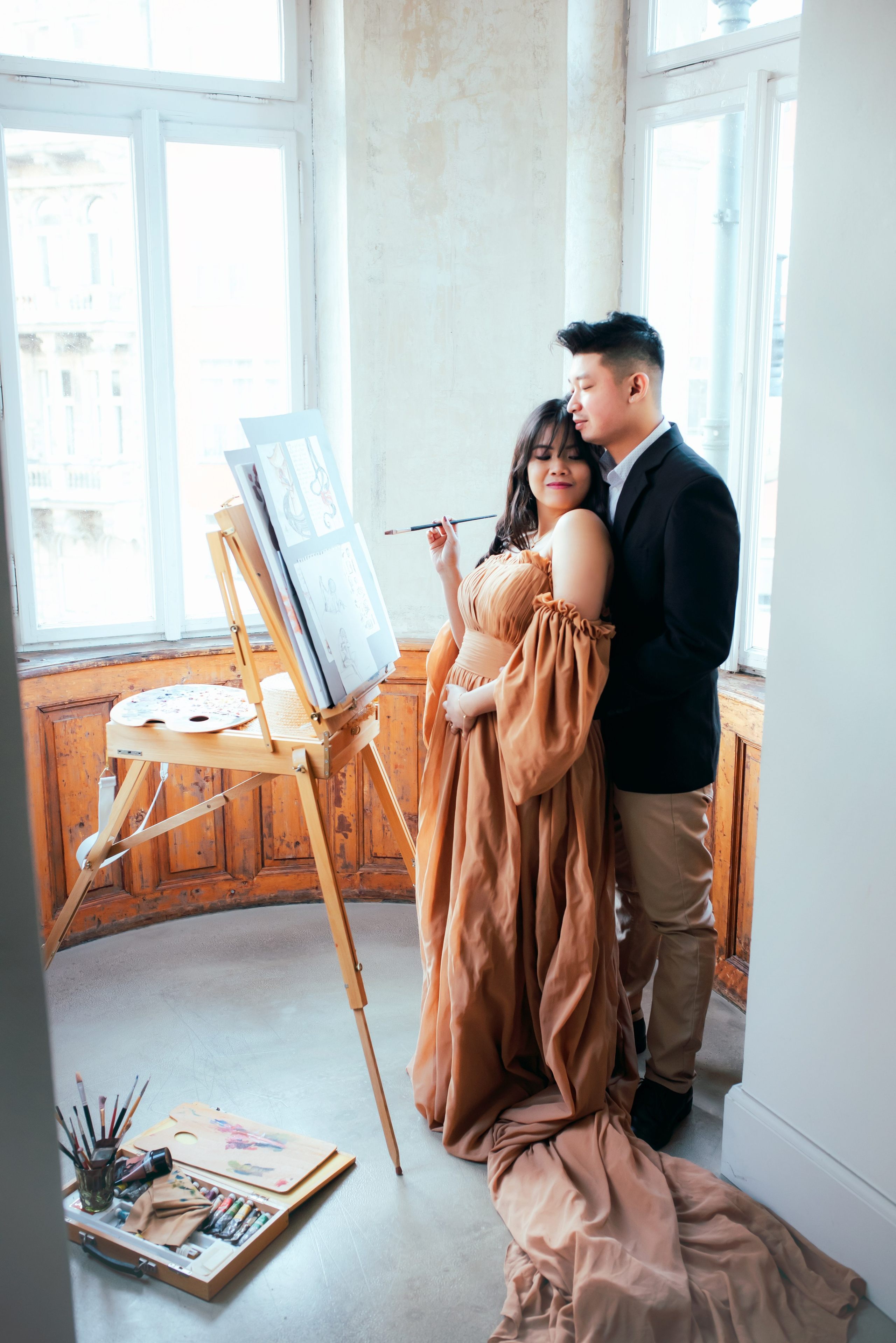 Maternity Photographer in Prague | Yana Stelmakh