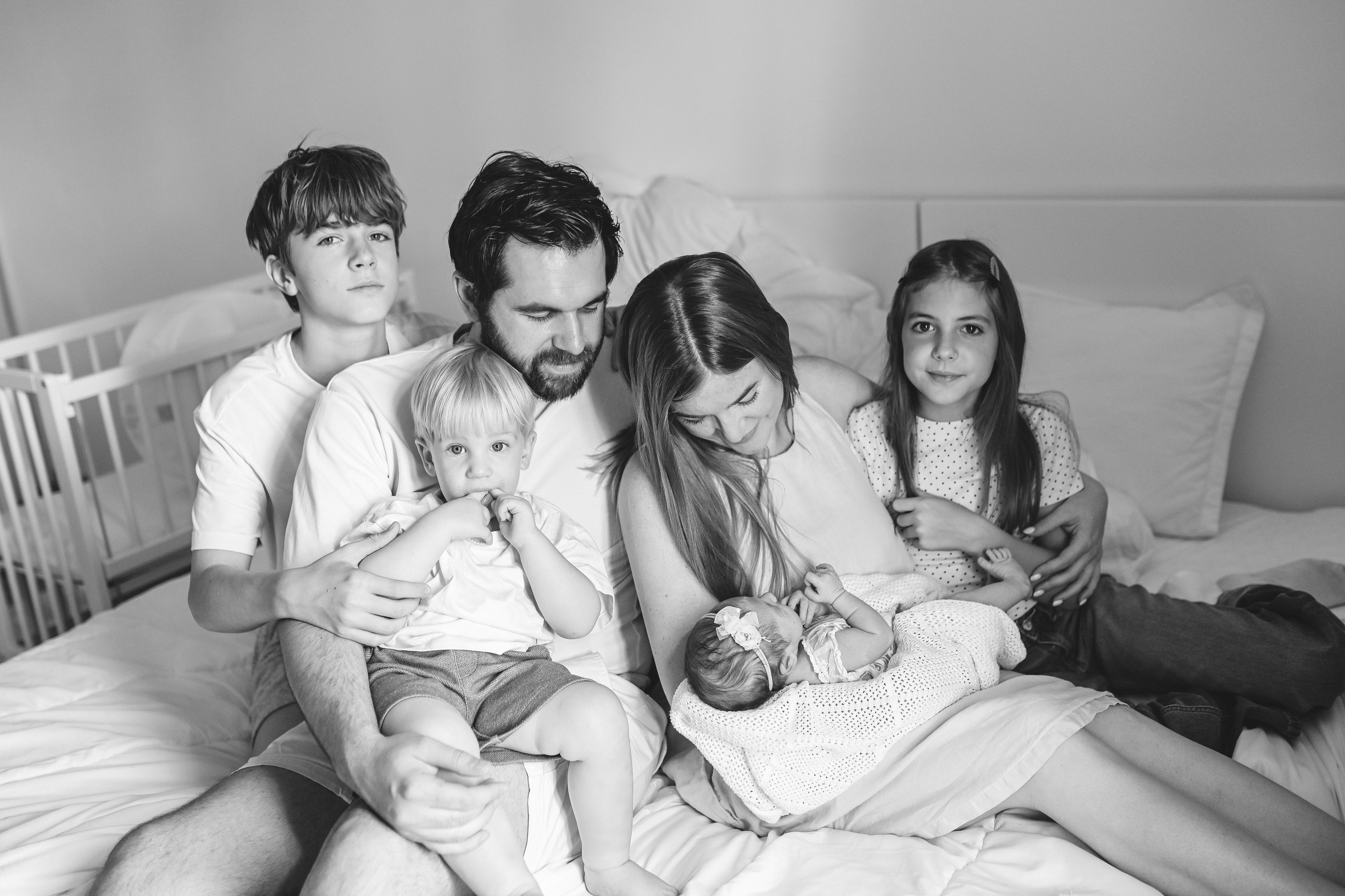 Newborn Photography at Home in Prague | Yana Stelmakh
