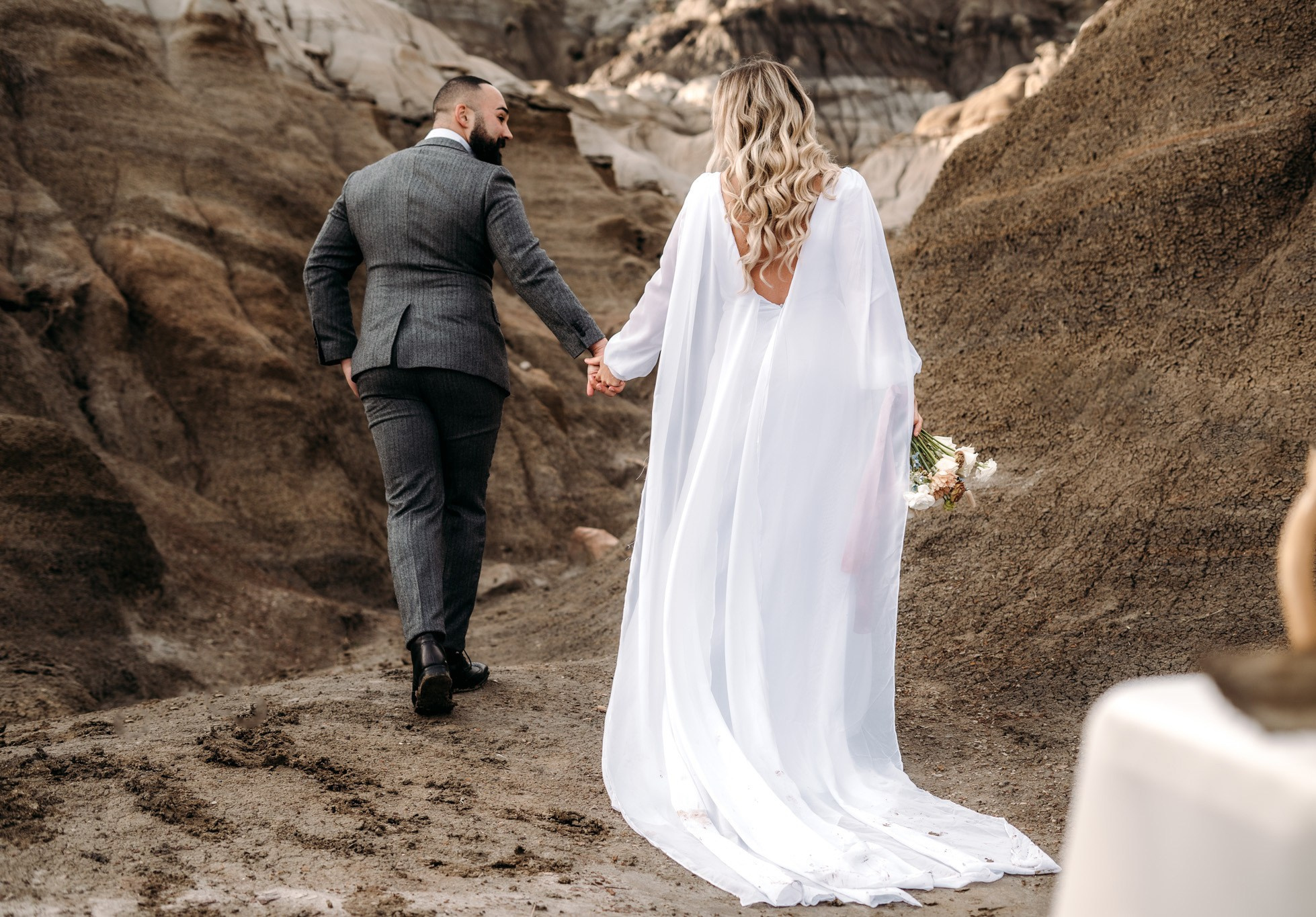 Gorgeous wedding day in Drumheller, Alberta May 2024. Wedding and family photographer in Calgary Kate Beliaeva