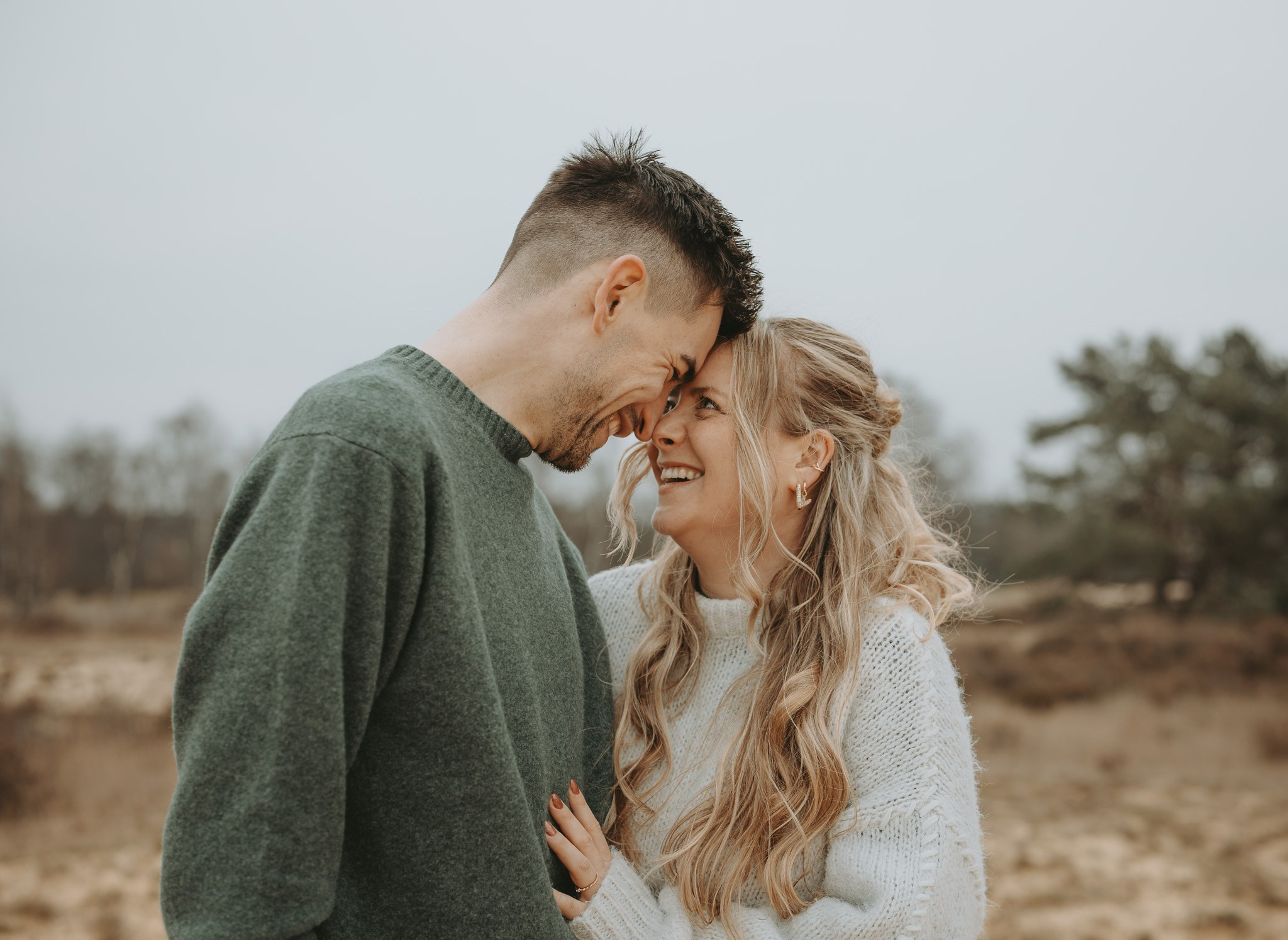 Emotionele verlovingsshoot in Kalmthoutse Heide - Kapture Fotografie