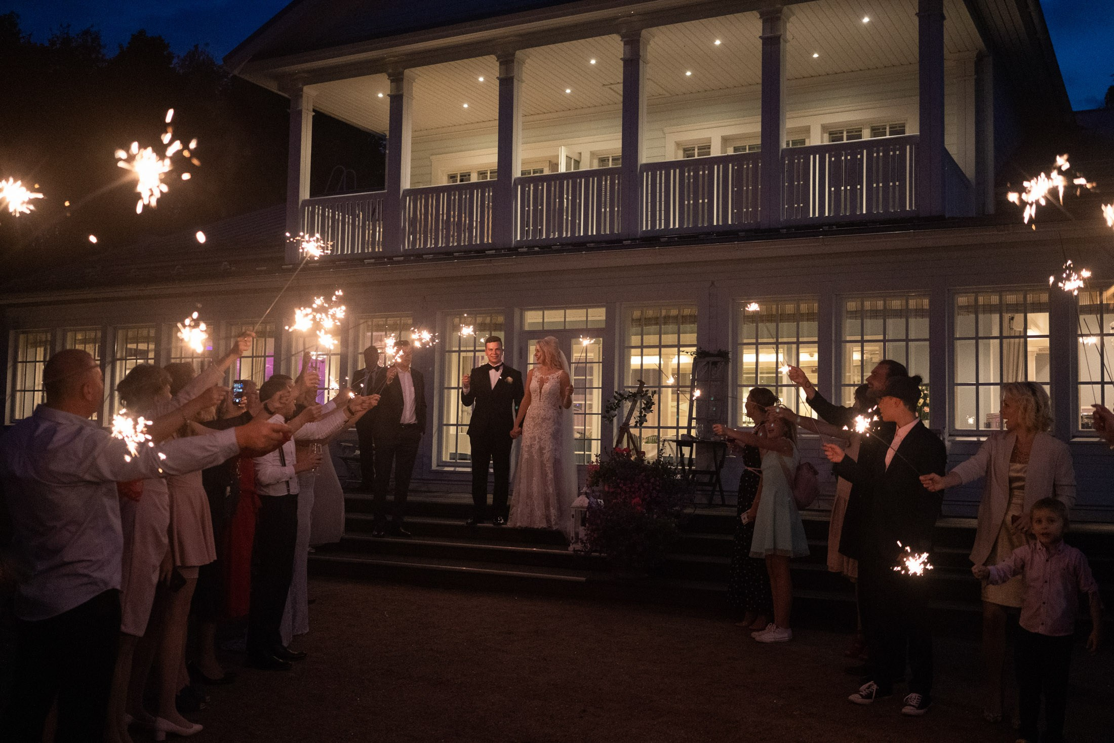 Hääkuvaaja Porvoo | Hääkuvaus Villa Haikko