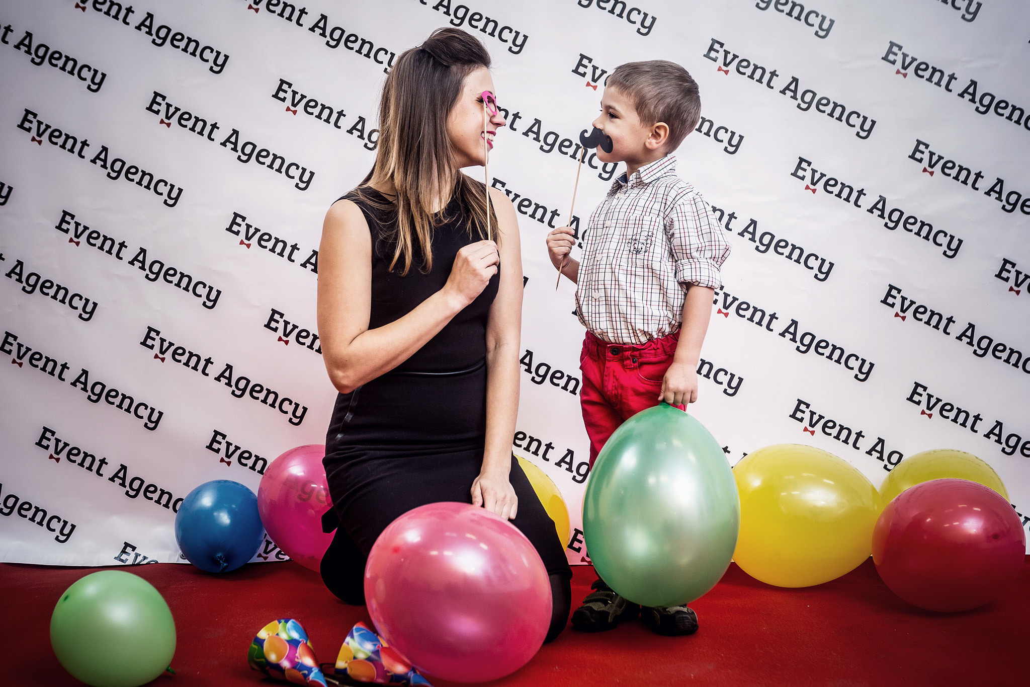 Foto projekts Laimīga mamma - laimīgs bērns. Reklāmas un portretu fotografēšanas pakalpojumi