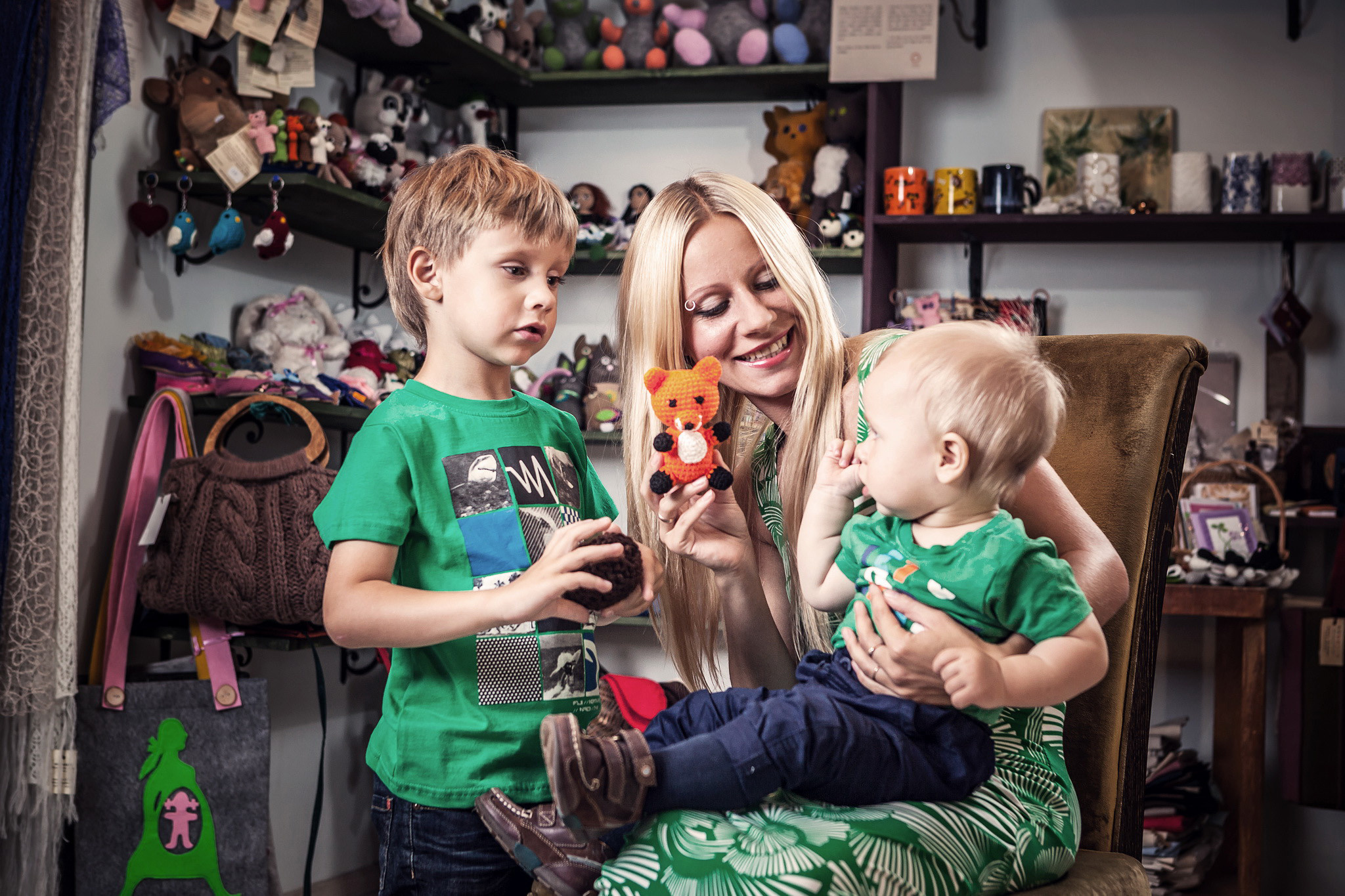 Foto projekts Laimīga mamma - laimīgs bērns. Reklāmas un portretu fotografēšanas pakalpojumi