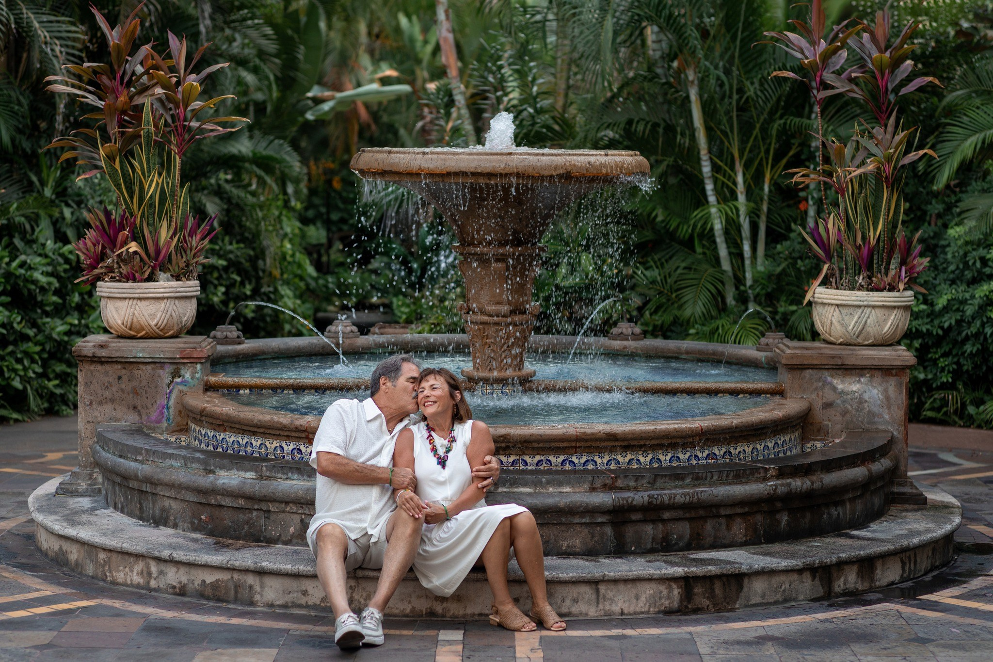 Book your Mazatlán vacation photographer today! Limited sessions for US and Canadian travelers during peak season