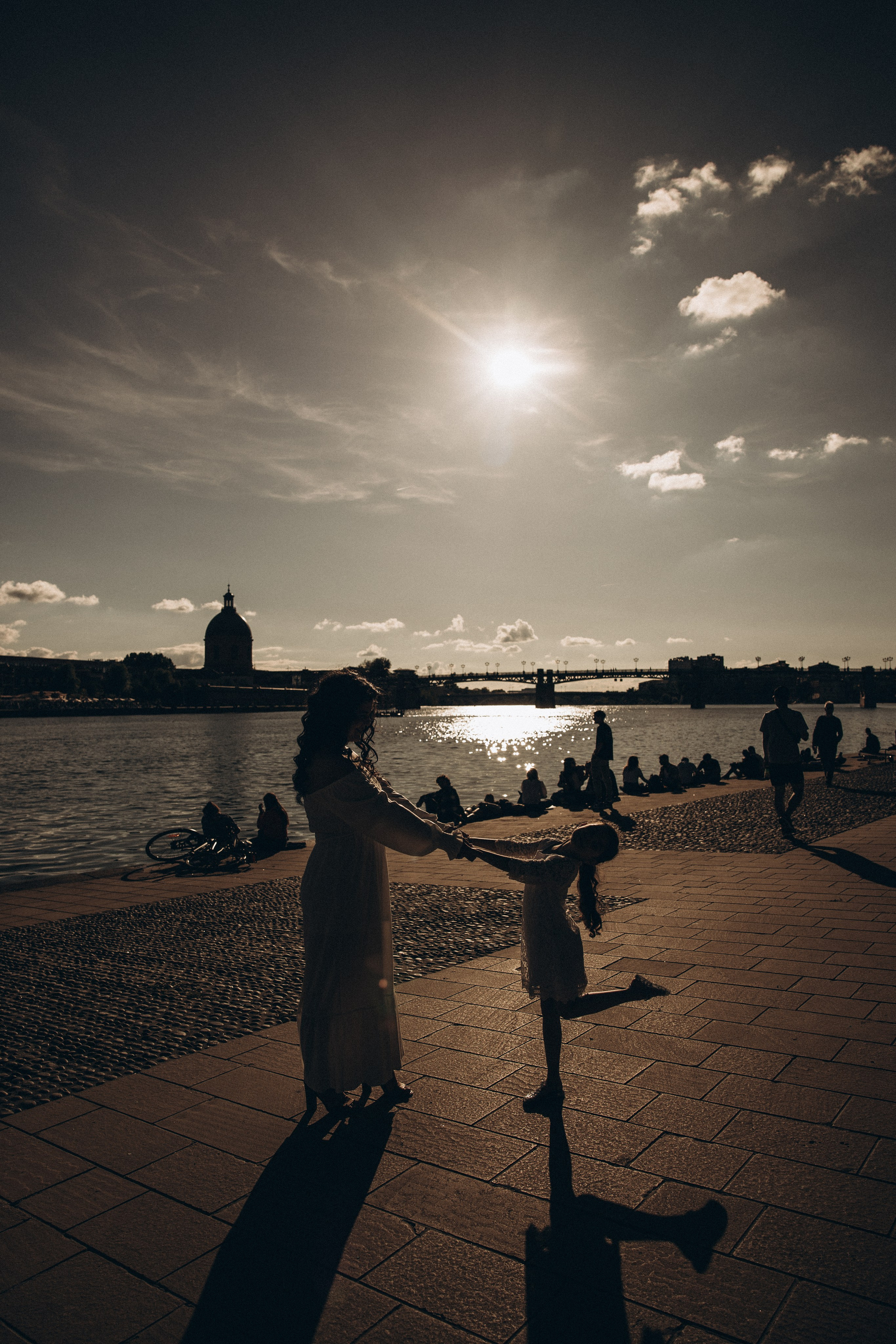 Séances photo famille. Eugénie Smirnova — photographe à Toulouse et dans le sud-ouest de la France