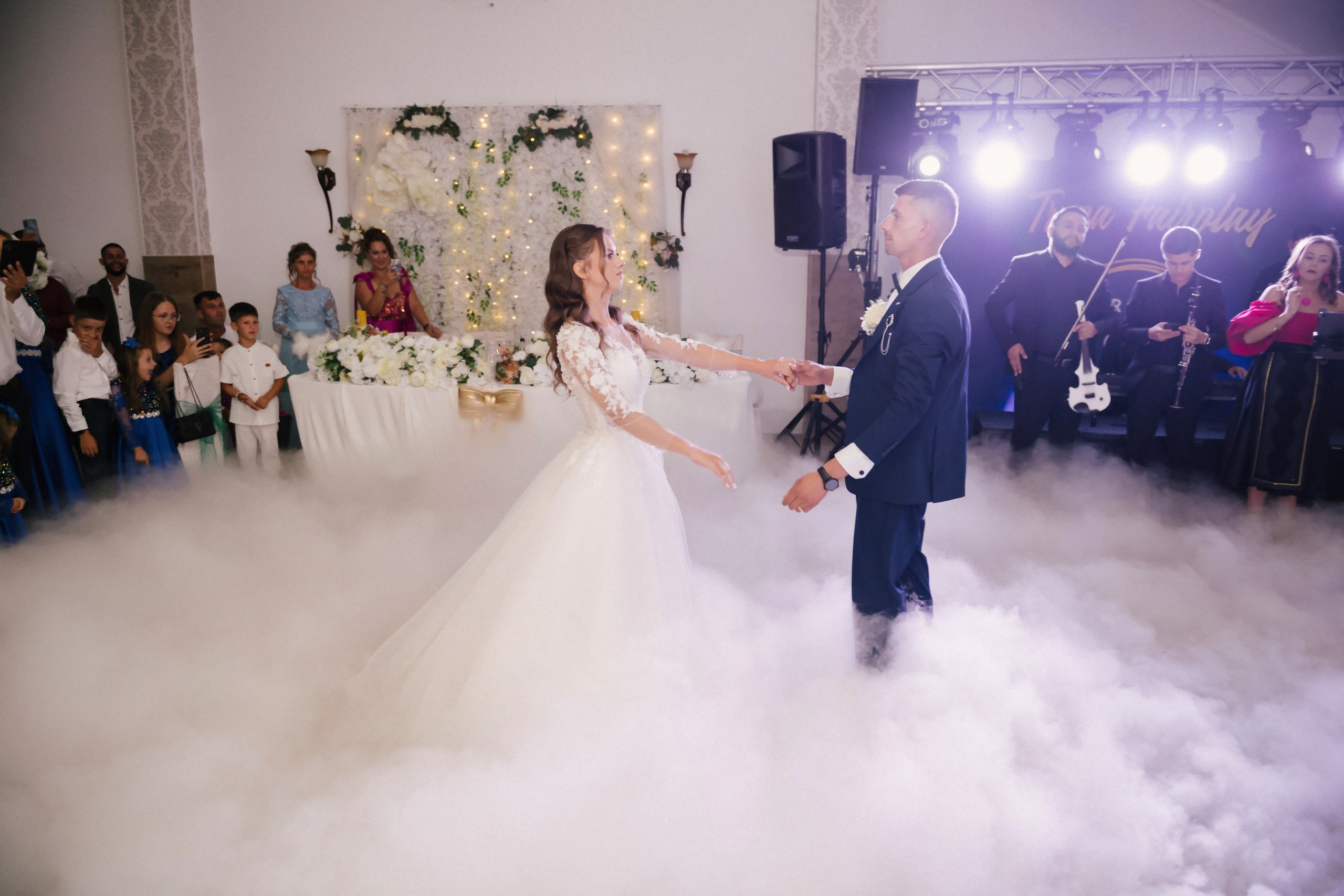 - nunta--fotograf-profesionist-botosani - fotografie-nunta-romantica - imagini-nunta-in-natura-alin-chirila-fotograf - fotografii-cuplu-indragostit-nunta-botosani - sedinta-foto-miri-andrei-iustina-alinofotostudio - amintiri-din-nunta-realizate-de-fotograf-profesionist - povestea-nuntii-andrei-si-iustina-in-imagini-alinofotostudio-fotograf evenimente- evenimente Botoșani -fotograf Suceava - fotograf Iași- servicii foto. servicii foto Botoșani. servicii foto video Botoșani. otograf-nunta-botosani-fotograf nunta. fotograf evenimente. fotograf nunta Botoșani. Alin chirila. Alin chirila fotograf. Alinofotostudio.- servicii foto. servicii foto Botoșani. servicii foto video Botoșani. fotograf nunta. fotograf evenimente. fotograf nunta Botoșani. Alin chirila. Alin chirila fotograf. Alinofotostudio.fotograf stare civilă,poze stare civilă,album foto stare civilă,servicii foto suceava,fotograf evenimente suceava,fotograf nuntă suceava,poze cununie civilă,ședință foto stare civilă,sesiune foto suceava,fotograf profesionist suceava,fotograf botosani,stare civila botosani,alinofotostudio,alin chirila fotograf.servicii foto. servicii foto Botoșani. servicii foto video Botoșani. fotograf nunta. fotograf evenimente. fotograf nunta Botoșani. Alin chirila. Alin chirila fotograf. Alinofotostudio.fotograf stare civilă,poze stare civilă,album foto stare civilă,servicii foto suceava,fotograf evenimente suceava,fotograf nuntă suceava,poze cununie civilă,ședință foto stare civilă,sesiune foto suceava,fotograf profesionist suceava,fotograf botosani,stare civila povestitor prin fotografiebotosani,alinofotostudio,alin chirila fotograf,servicii foto. servicii foto Botoșani. servicii foto video Botoșani. fotograf nunta. fotograf evenimente. fotograf nunta Botoșani. Alin chirila. Alin chirila fotograf. Alinofotostudio.fotograf stare civilă,poze stare civilă,album foto stare civilă,servicii foto suceava,fotograf evenimente suceava,fotograf nuntă suceava,poze cununie civilă,ședință foto stare civilă,sesiune foto suceava,fotograf profesionist suceava,fotograf botosani,stare civila botosani,alinofotostudio,alin chirila fotograf,cununie religioasă botoșani,andreea și neculai,capela militară botoșani,foto conacul zăicești,fotograf nuntă botoșani,fotograf cununie religioasă,foto evenimente botoșani,poze cununie capela militară,ședință foto zăicești,fotograf profesionist botoșaniMire și mireasă – Sergiu & Liliana – ziua nunții, 2024 - Emoții în ziua nunții – Sergiu și Liliana - Dansul mirilor – fotografie artistică nuntă 2024 - Sedinta foto romantică în natură – Sergiu & Liliana - Rochia de mireasă și detalii de nuntă elegan-Album de cununie civilă Florin și Anda – Fotografii profesionale realizate de Alin Chirilă în Botoșani -fotograf prin fotografie-Ședință foto Trash the Dress pe muntele Rarău cu Iulian și Iuliana – fotografie de cuplu, natură montană, emoție autentică surprinsă de Alin Chirilă, povestitor prin fotografie.- "Iulian și Iuliana pe crestele Rarăului – fotografie Trash the Dress în natură" - "Cuplu îmbrățișat la apus pe muntele Rarău – ședință foto după nuntă" - "Rochie de mireasă în vânt pe munte – Trash the Dress Rarău-1. Iulian și Iuliana pe muntele Rarău – ședință foto Trash the Dress în natură, cu peisaj montan spectaculos 2. Cuplu în îmbrățișare pe Rarău – emoție autentică surprinsă după nuntă 3. Rochie de mireasă în bătaia vântului – fotografie artistică Trash the Dress în munți 4. Mire și mireasă privind spre orizont – dragoste și libertate pe muntele Rarău 5. Iuliana zâmbind în rochia de mireasă – portret în natură, Trash the Dress 6. Iulian ținându-și mireasa de mână – ședință foto romantică pe munte 7. Detaliu cu rochia pe stâncă – estetică naturală Trash the Dress Rarău 8. Cuplu în mers pe poteca Rarăului – fotografie simbolică de după nuntă 9. Apus de soare pe Rarău în spatele mirilor – imagine de poveste Trash the Dress 10. Iulian și Iuliana râzând împreună – momente autentice surprinse de Alin Chirilă, povestitor prin fotografie-fotograf-nunta-cerbu-botosan trash-the-dress-botosani Alin Chirilă Fotograf – fotograf de nuntă Botoșani-fotograf nuntă Botoșani-fotograf nuntă Cerbu Botoșani-fotograf profesionist nuntă Botoșani-fotografie de nuntă Botoșani-fotograf evenimente Botoșani-fotograf nuntă Moldova-fotograf trash the dress Botoșani - fotograf pregătirea mirilor Botoșani -fotograf ceremonie religioasă nuntă-fotograf petrecere nuntă Botoșani- fotograf nuntă Botoșani pregătirea mirelui- pregătirea mirelui fotografie nuntă Cerbu Botoșani-fotograf nuntă Botoșani pregătirea miresei -mireasă pregătiri nuntă Cerbu Botoșani-fotograf nuntă Botoșani nașii mirilor-ceremonie religioasă nuntă Cerbu Botoșani-fotograf nuntă Botoșani ceremonie religioasă biserică-petrecere nuntă Cerbu Botoșani invitați dans-fotograf nuntă Botoșani petrecere restaurant-ședință foto trash the dress-fotograf trash the dress Botoșani ședință foto după nuntă-Fotograf nuntă Botoșani – galerie foto reală de la evenimente