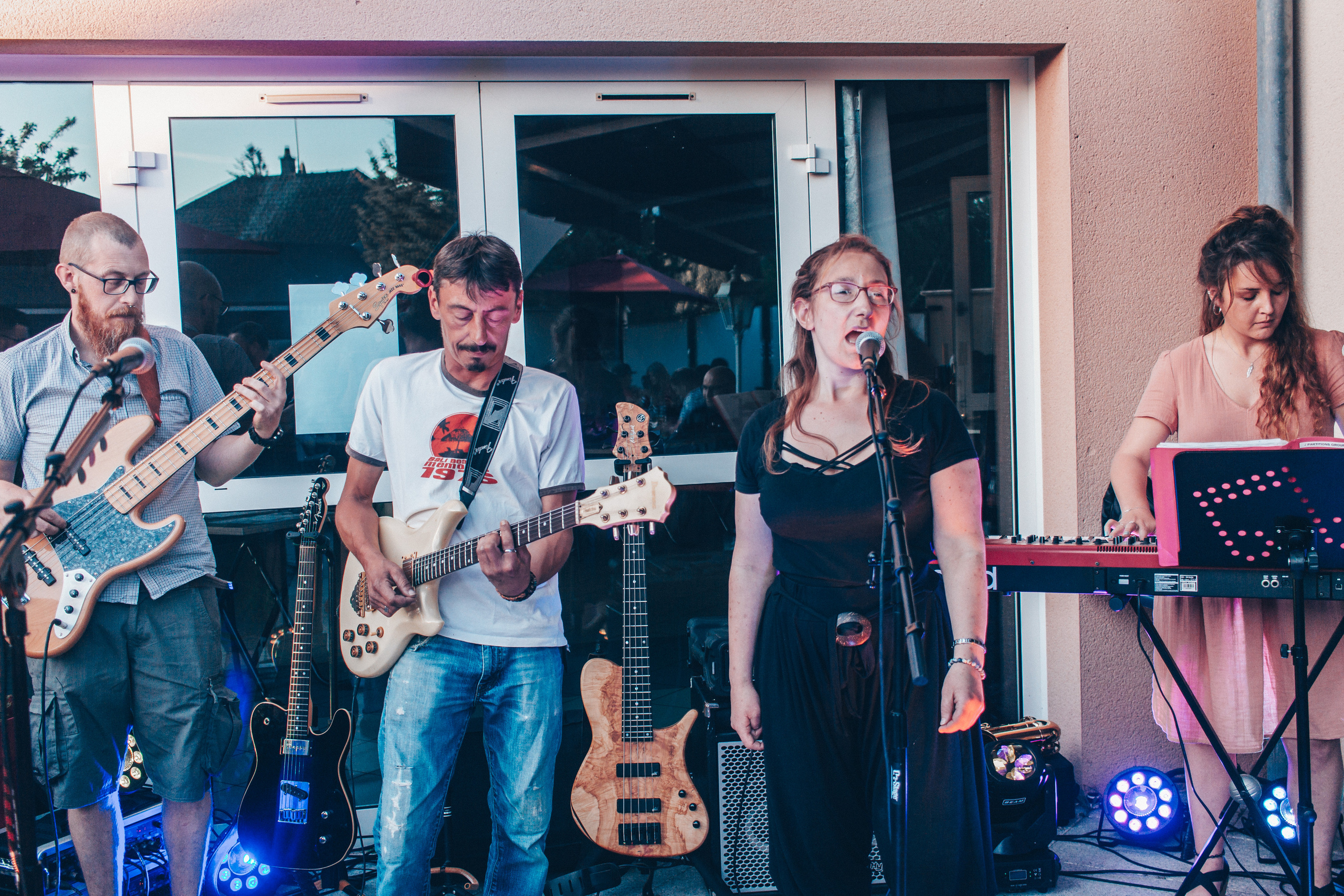 Cordon Musical. Photographe professionnelle à Poitiers, Tours et Châtellerault | Studio photo entre Poitiers et Tours – portraits, familles, entreprises, ma