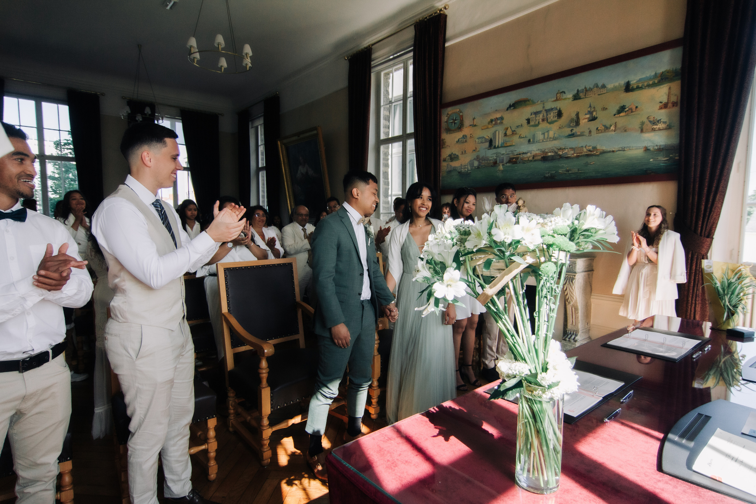 Mariage de Ny & Hasina vue la Loire. Photographe professionnelle à Poitiers, Tours et Châtellerault | Studio photo entre Poitiers et Tours – portraits, familles, entreprises, ma