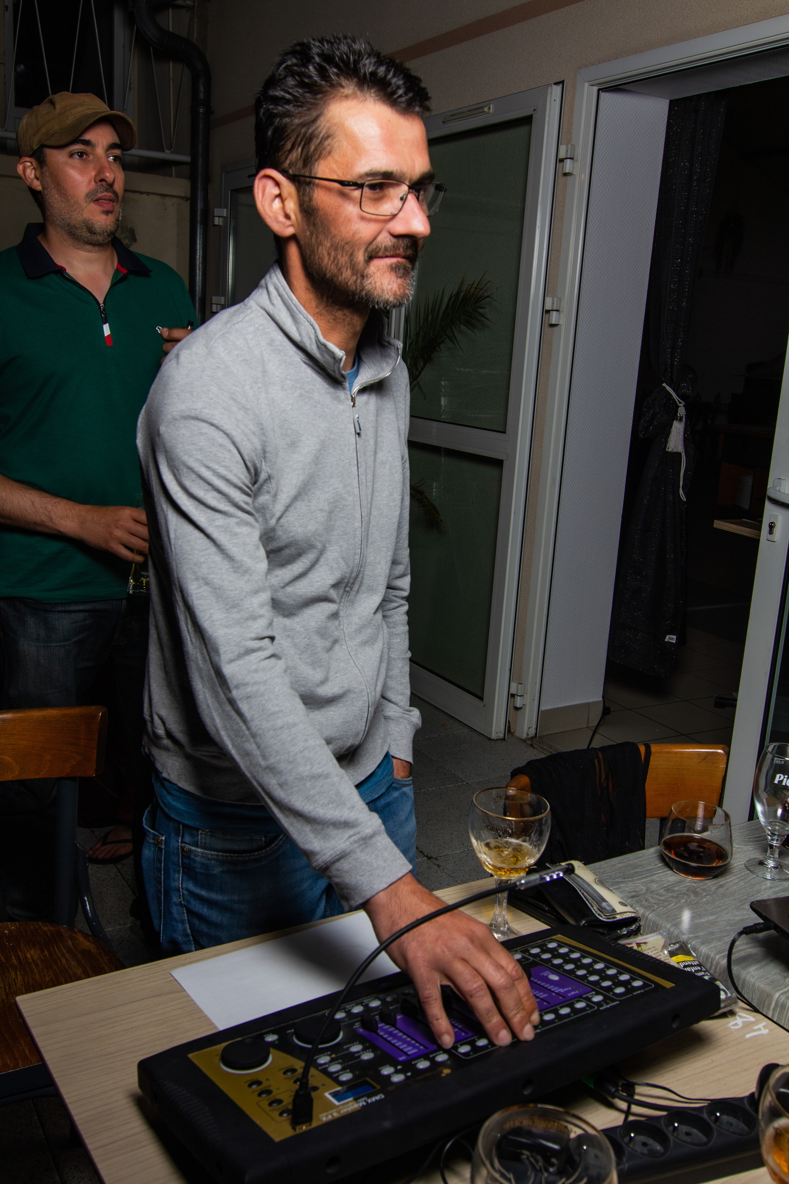 Cordon Musical. Photographe professionnelle à Poitiers, Tours et Châtellerault | Studio photo entre Poitiers et Tours – portraits, familles, entreprises, ma