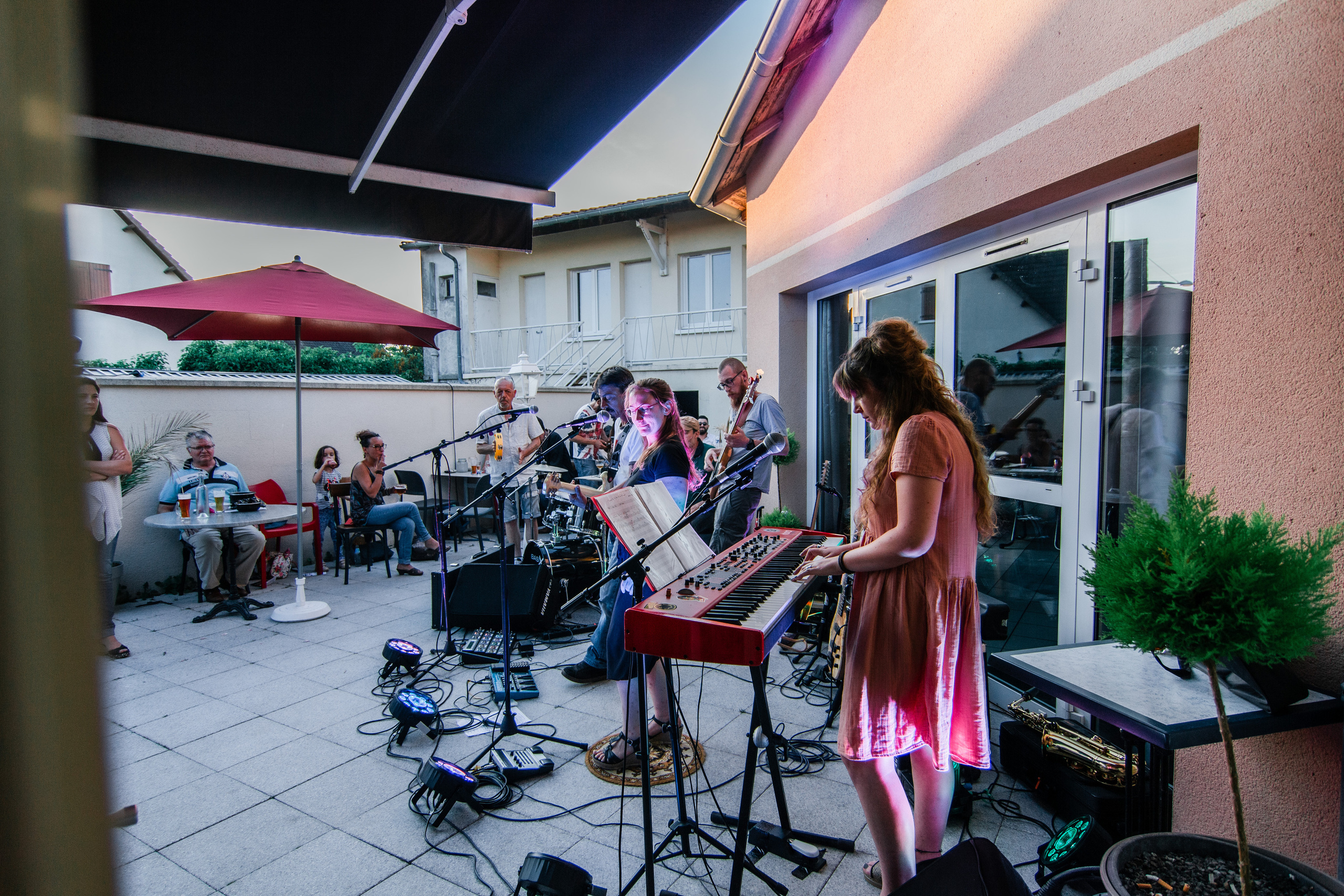 Cordon Musical. Photographe professionnelle à Poitiers, Tours et Châtellerault | Studio photo entre Poitiers et Tours – portraits, familles, entreprises, ma