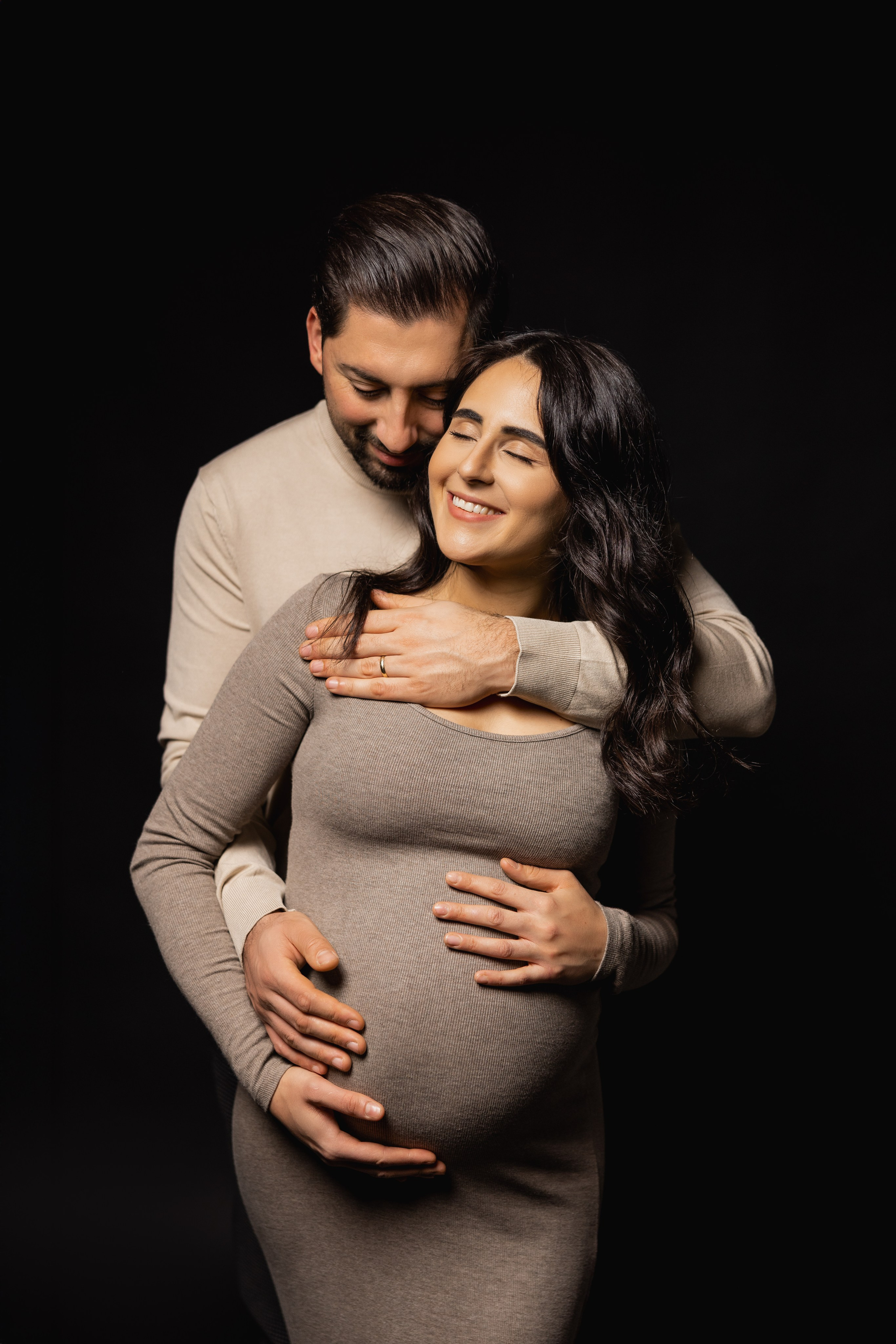 Babybauchshooting. Neugeborenenfotografie Pforzheim Katharina Jozic