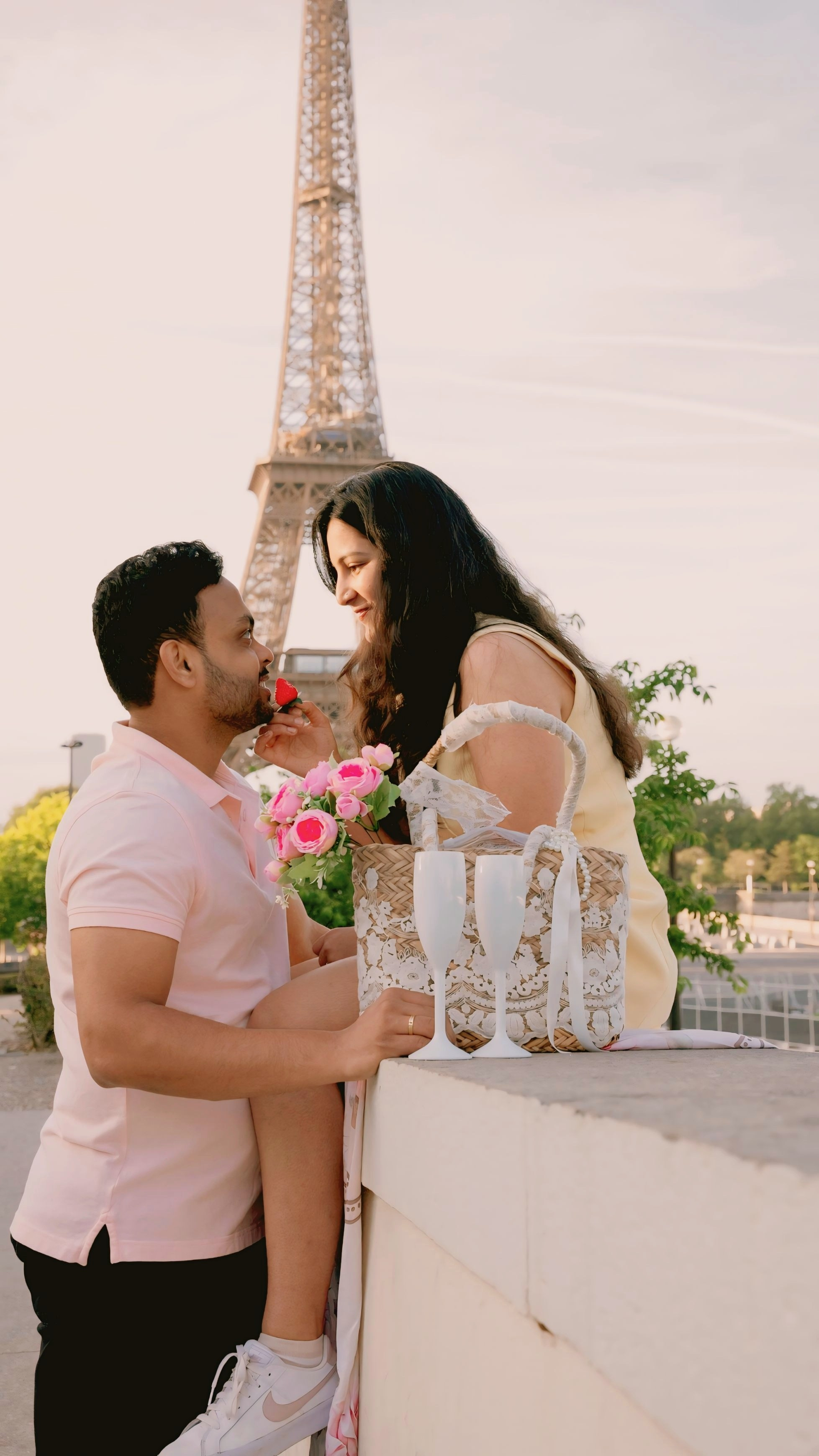 Lovestory photoshoot in Paris. Alina Tagzieva- a photograper in Paris