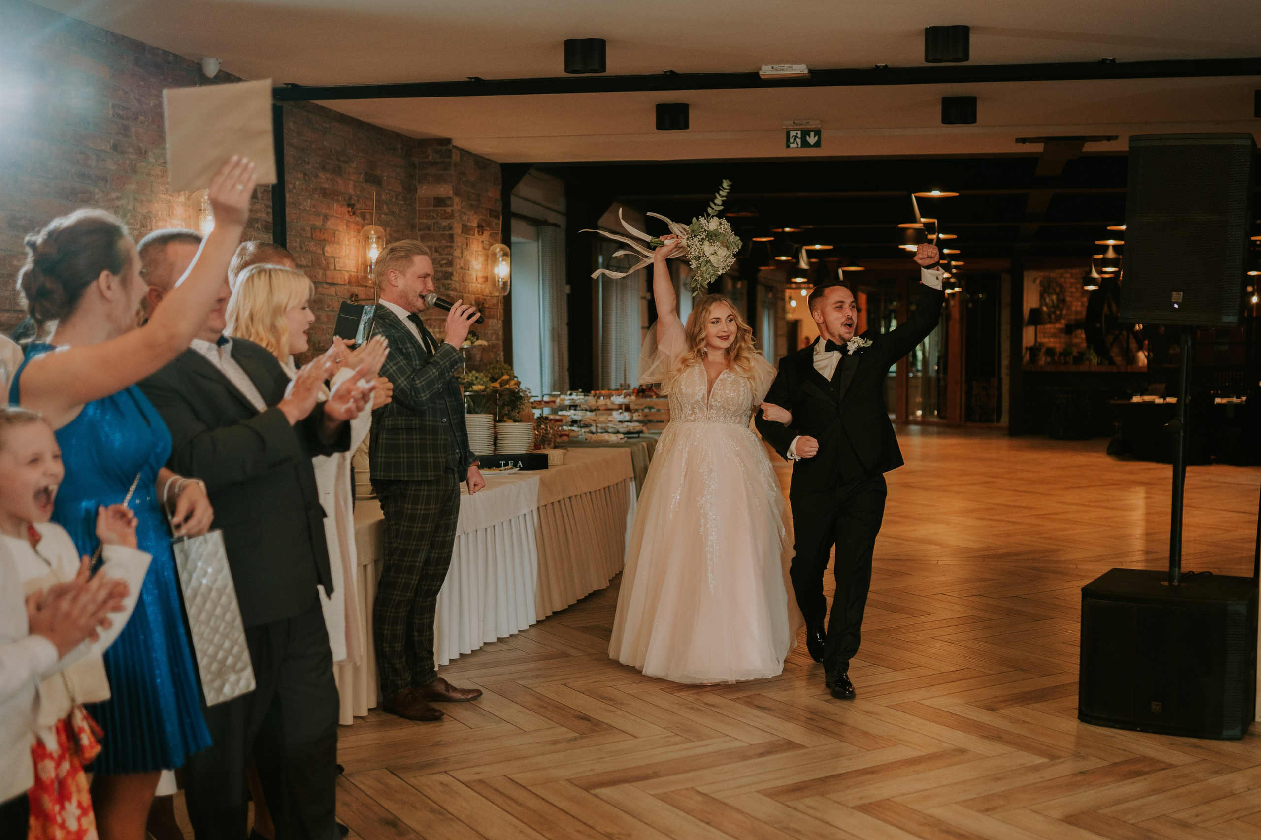 Trzy Drzewa: wspaniała uroczystość Wiktorii i Kamila. Karkowskafoto - fotografia miłości