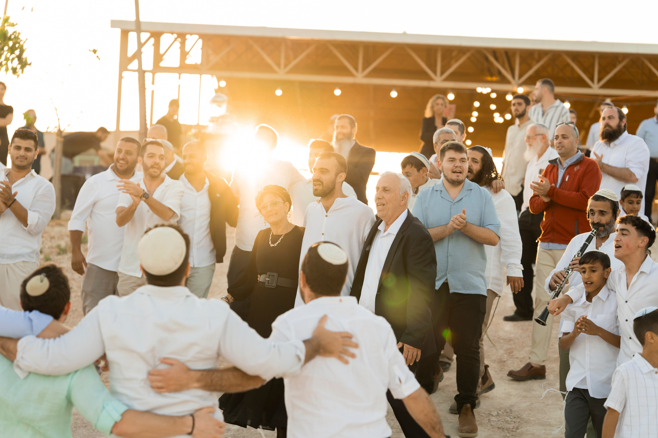 יוסף מזרחי צילום חתונה, ברית וזוגיות. צלם מקצועי שאוהב להוציא אתכם הכי יפים ברגעים הכי מרגשים