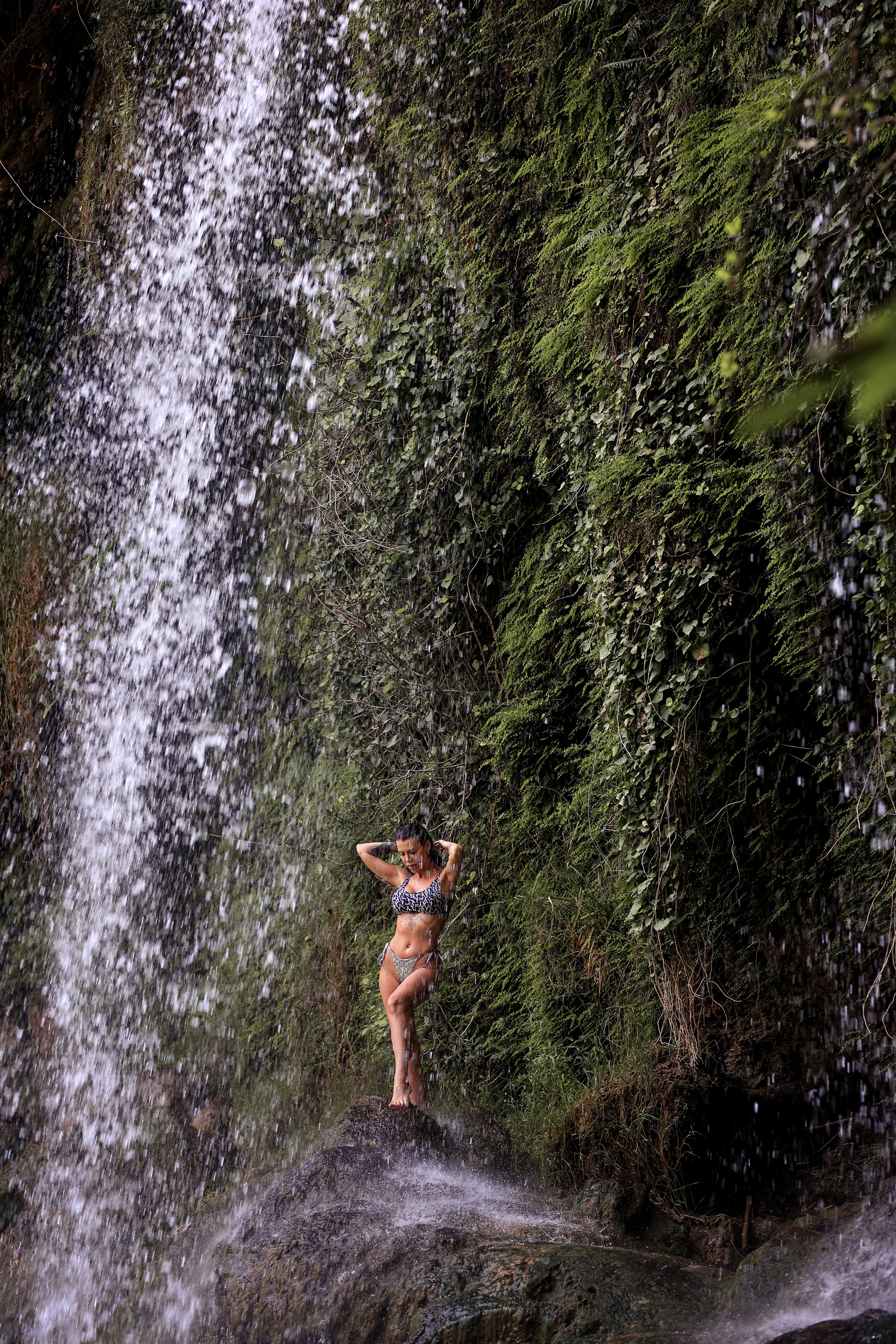 Photoshooting at Kurshunlu waterfall. Photographer in Turkey, Antalya, Kemer, Belek, Side, Kas, Fethiye