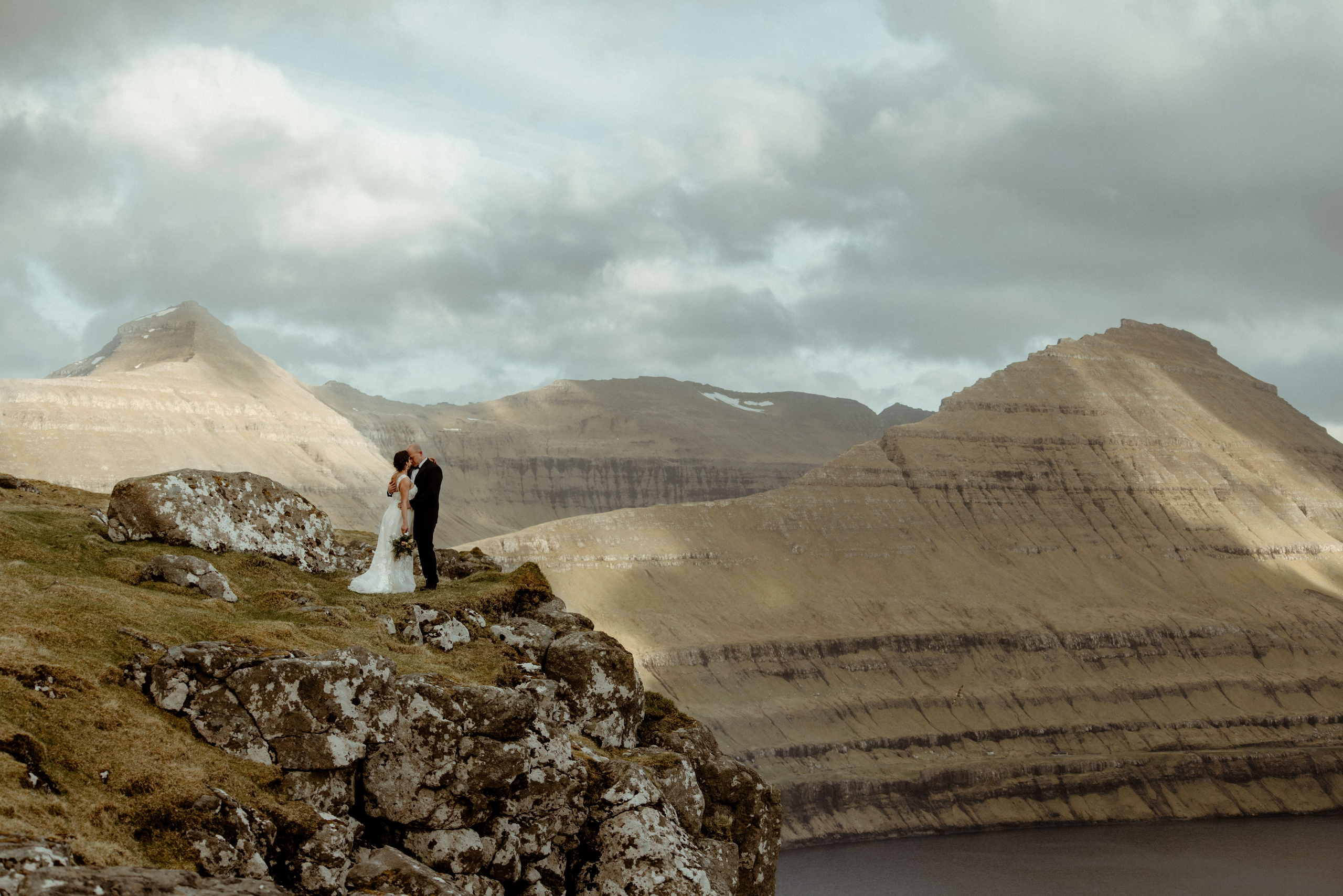 Faroe Islands elopement | Adventure wedding in Faroe Islands. Iceland elopement photographer & videographer